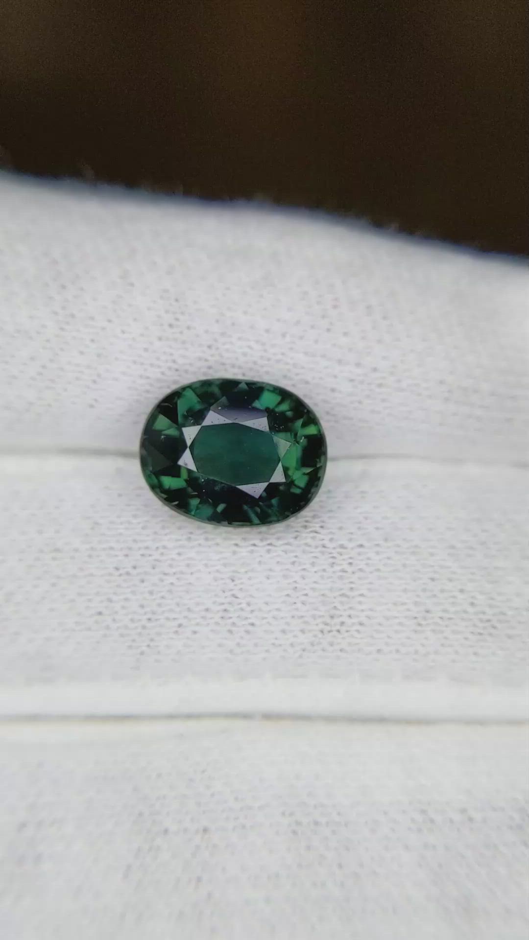 5.05 Ct. Bluish Green Sapphire from Ceylon (Sri Lanka) Size Video