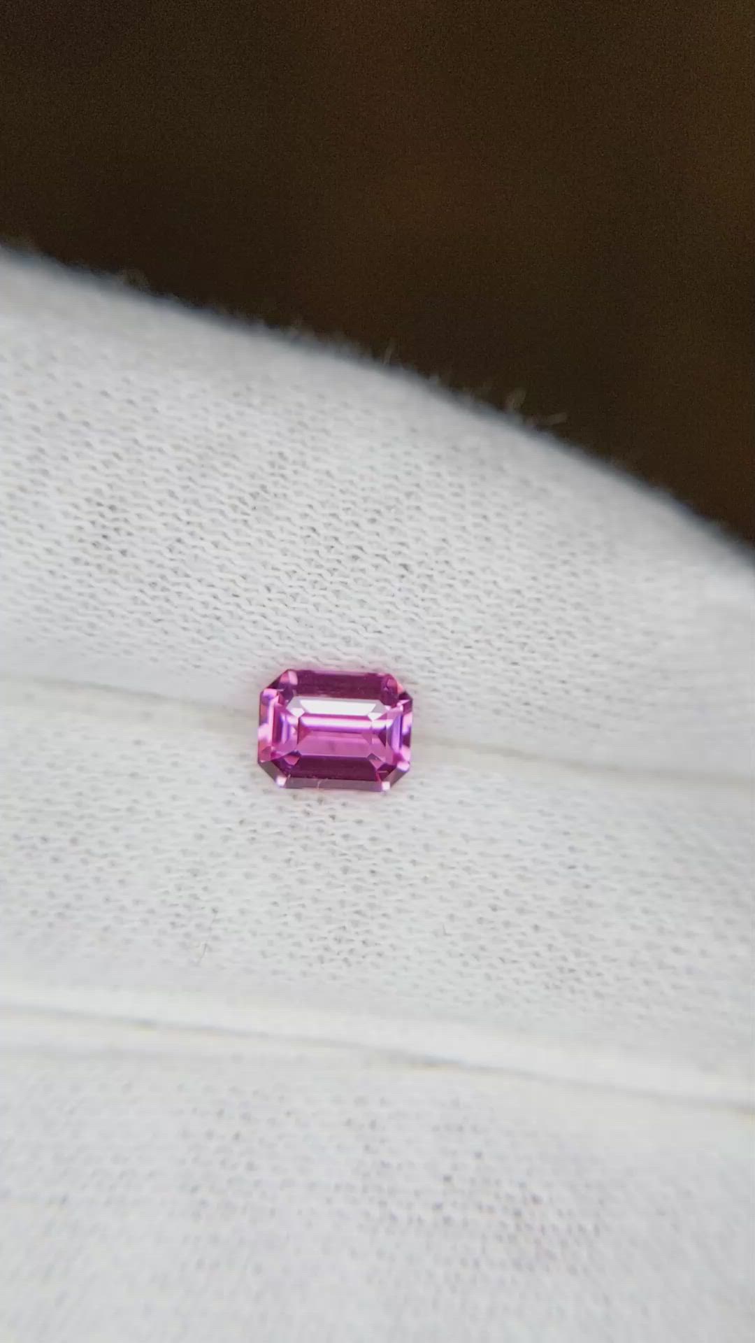 1.03 Ct. Pink Sapphire from Ceylon (Sri Lanka) Size Video