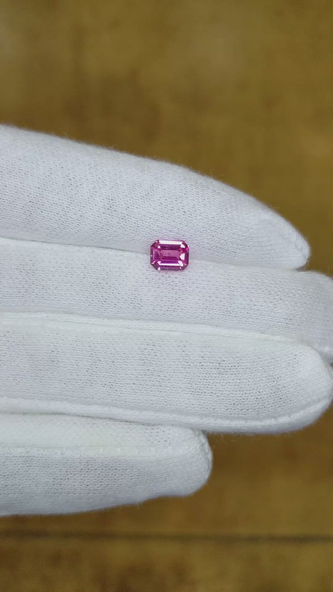 1.03 Ct. Pink Sapphire from Ceylon (Sri Lanka) Size Video