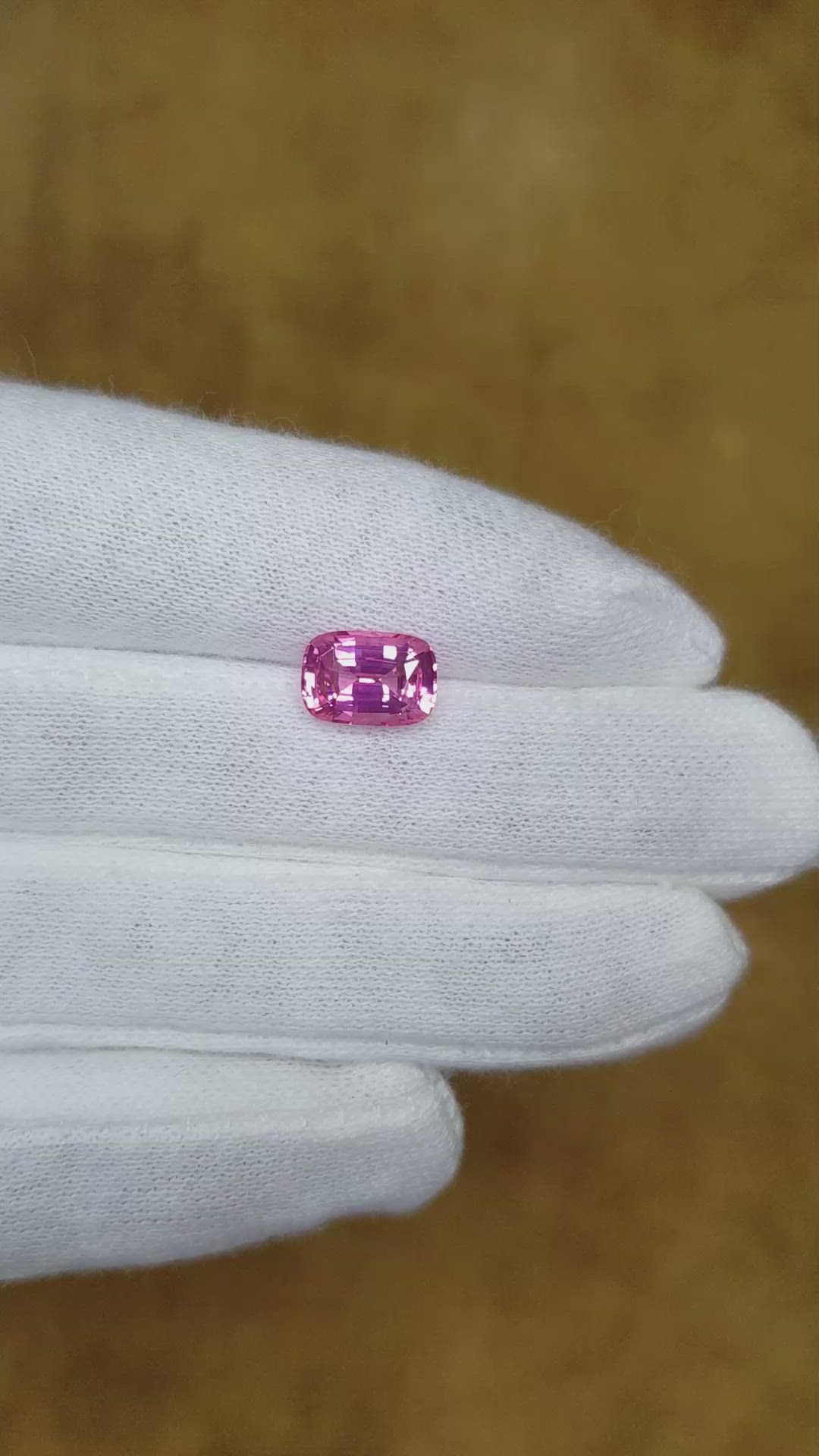 2.57 Ct. Pink Sapphire from Ceylon (Sri Lanka) Size Video