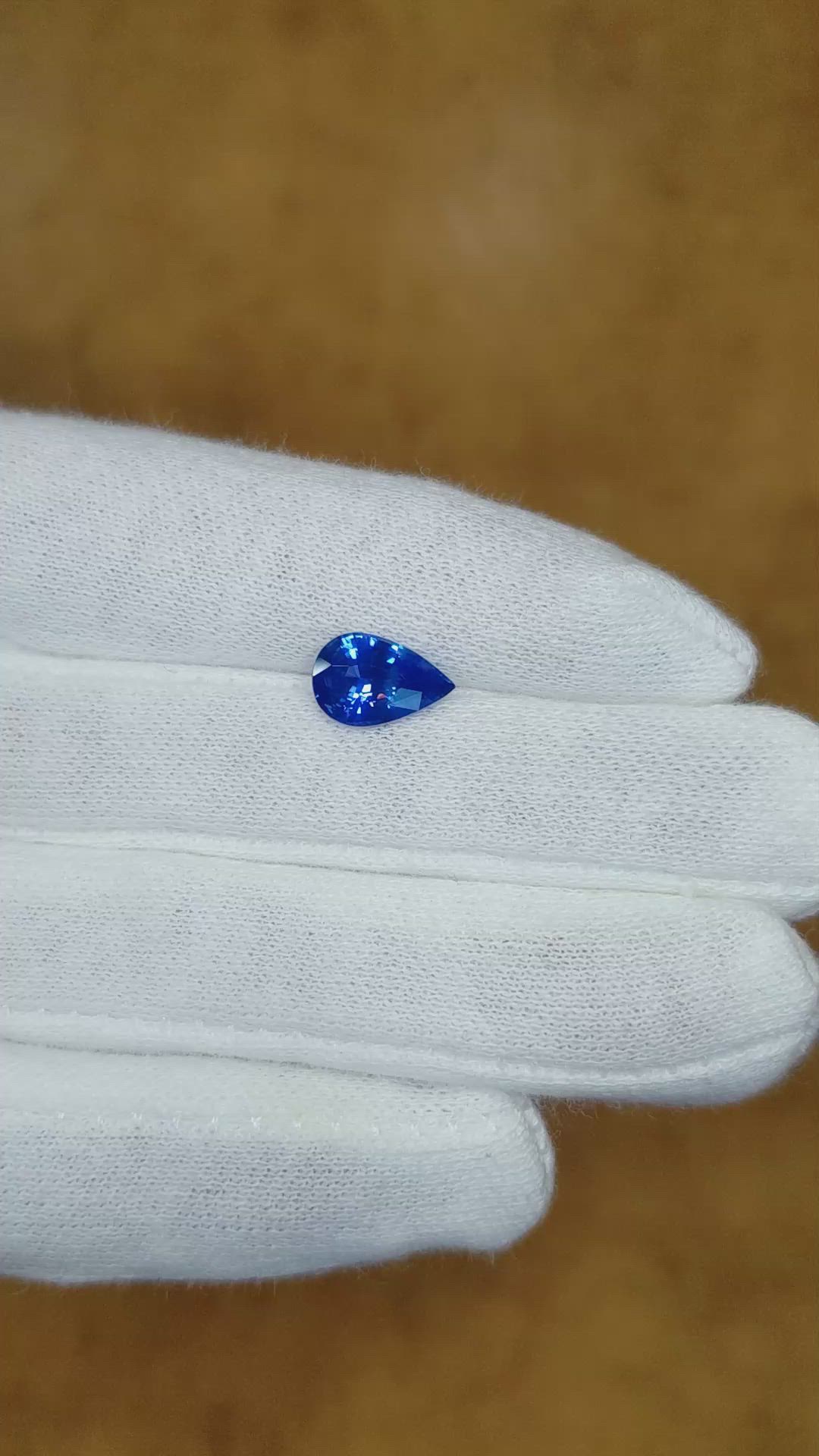 2.04 Ct. Blue Sapphire from Ceylon (Sri Lanka) Size Video