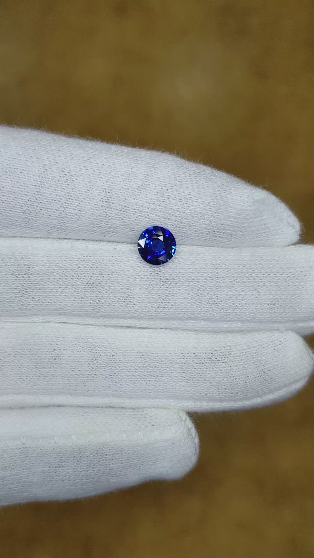 1.07 Ct. Blue Sapphire from Ceylon (Sri Lanka) Size Video