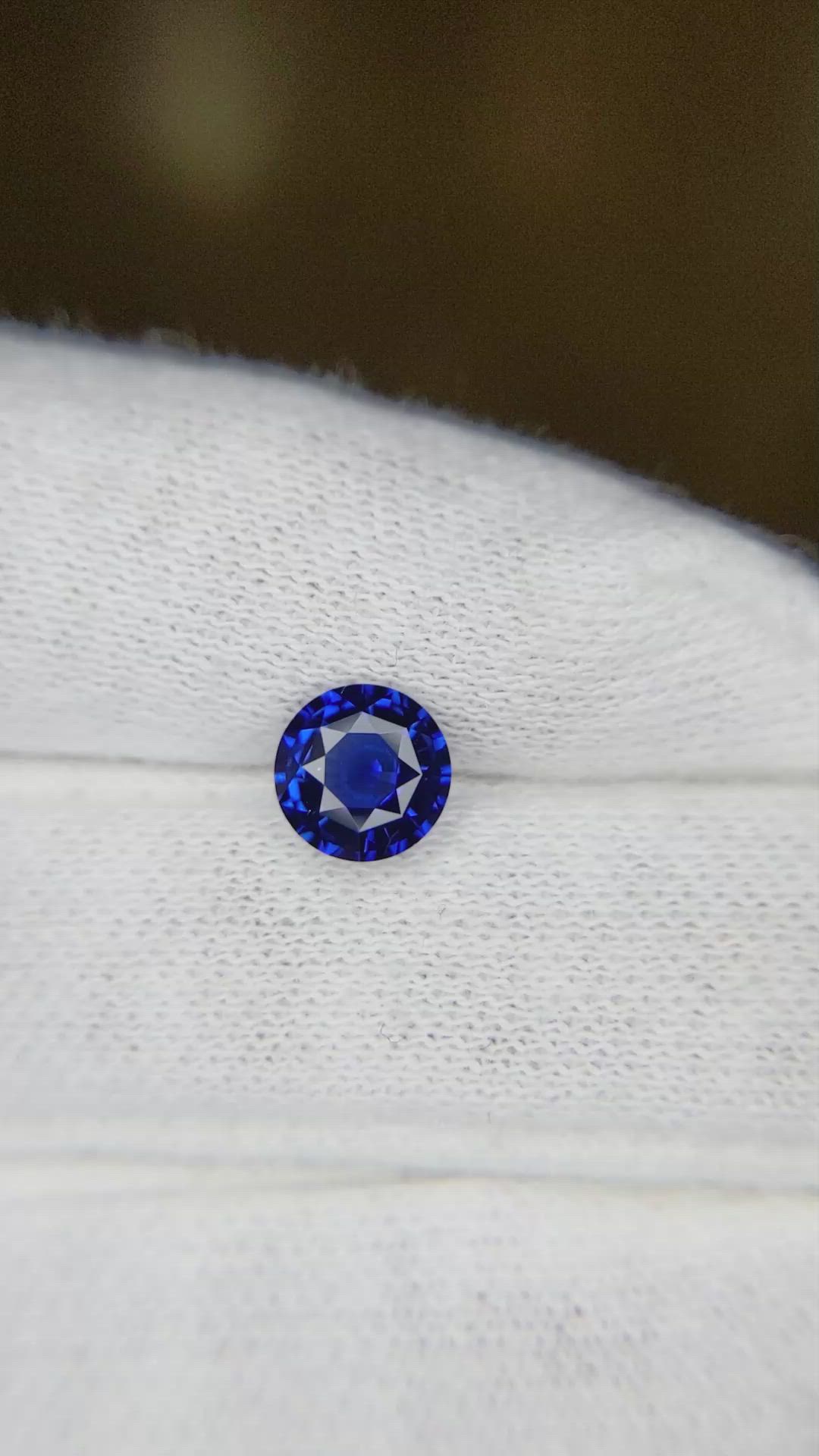 1.14 Ct. Blue Sapphire from Ceylon (Sri Lanka) Size Video