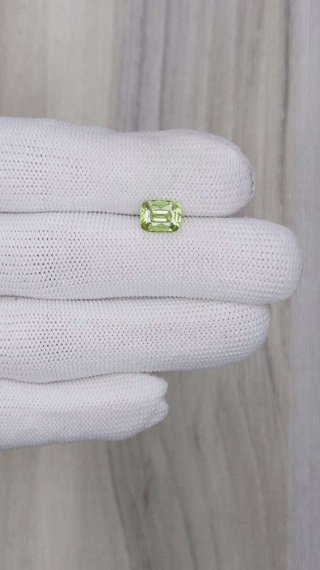 1.79 Ct. Greenish Yellow Sapphire from Ceylon (Sri Lanka) Size Video