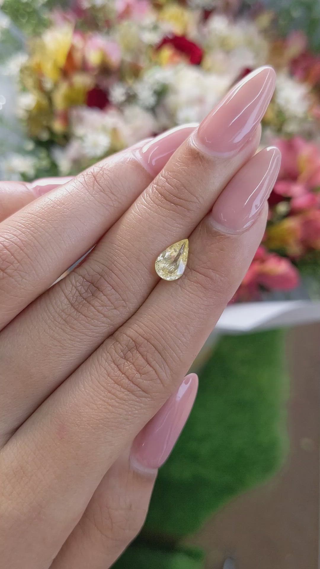 1.37 Ct. Yellow Sapphire from Ceylon (Sri Lanka) Size Video