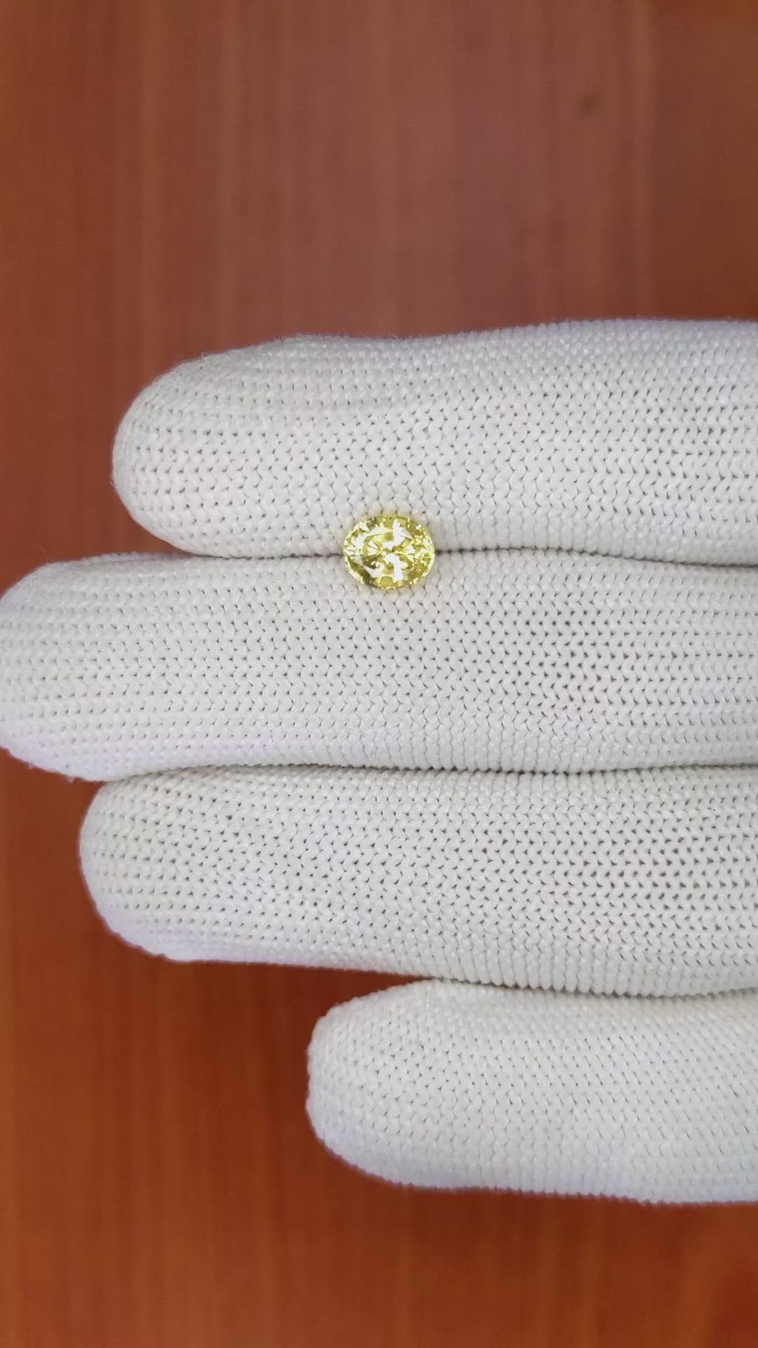 1.18 Ct. Yellow Sapphire from Ceylon (Sri Lanka) Size Video
