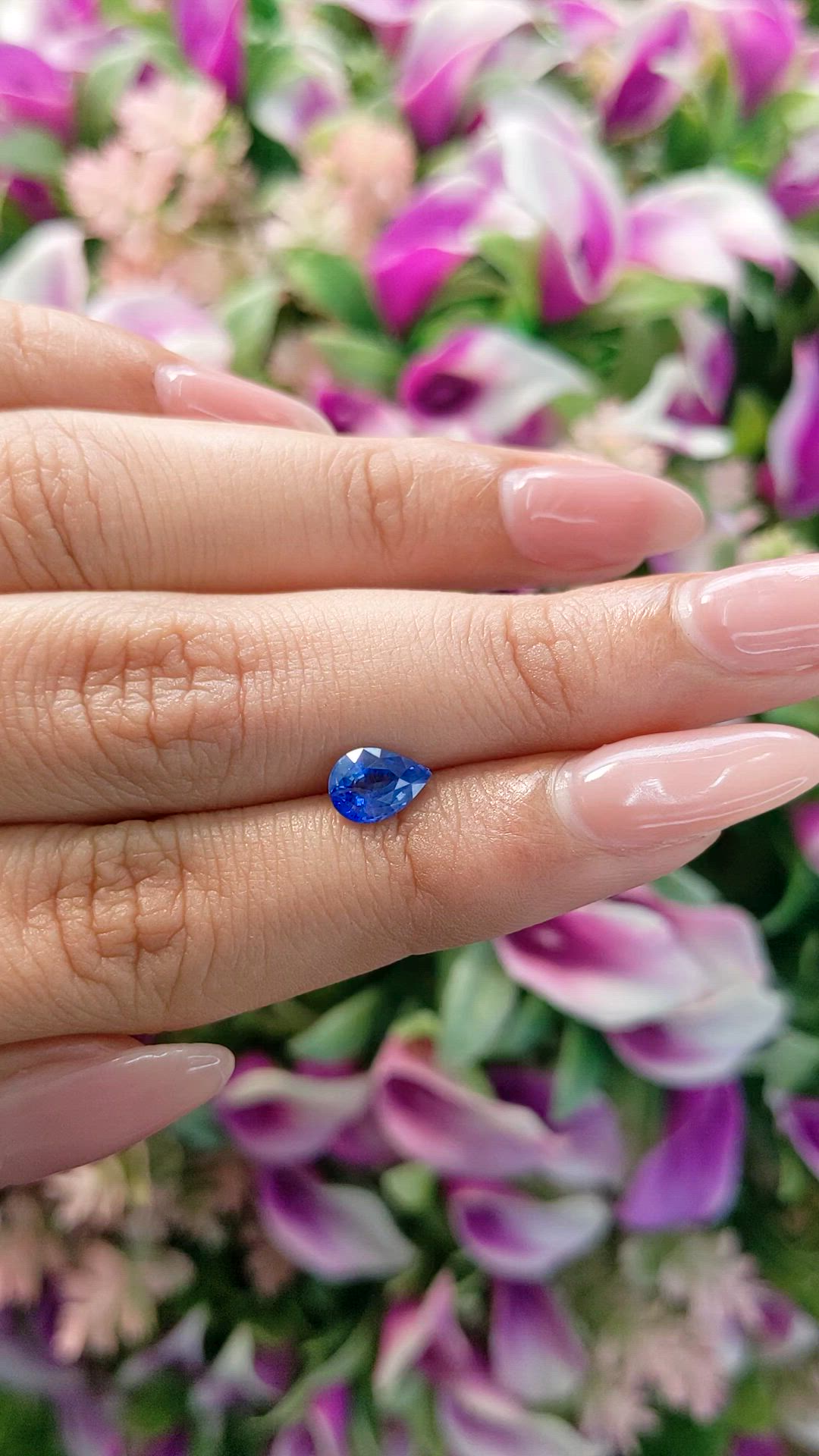 1.01 Ct. Blue Sapphire from Ceylon (Sri Lanka) Size Video