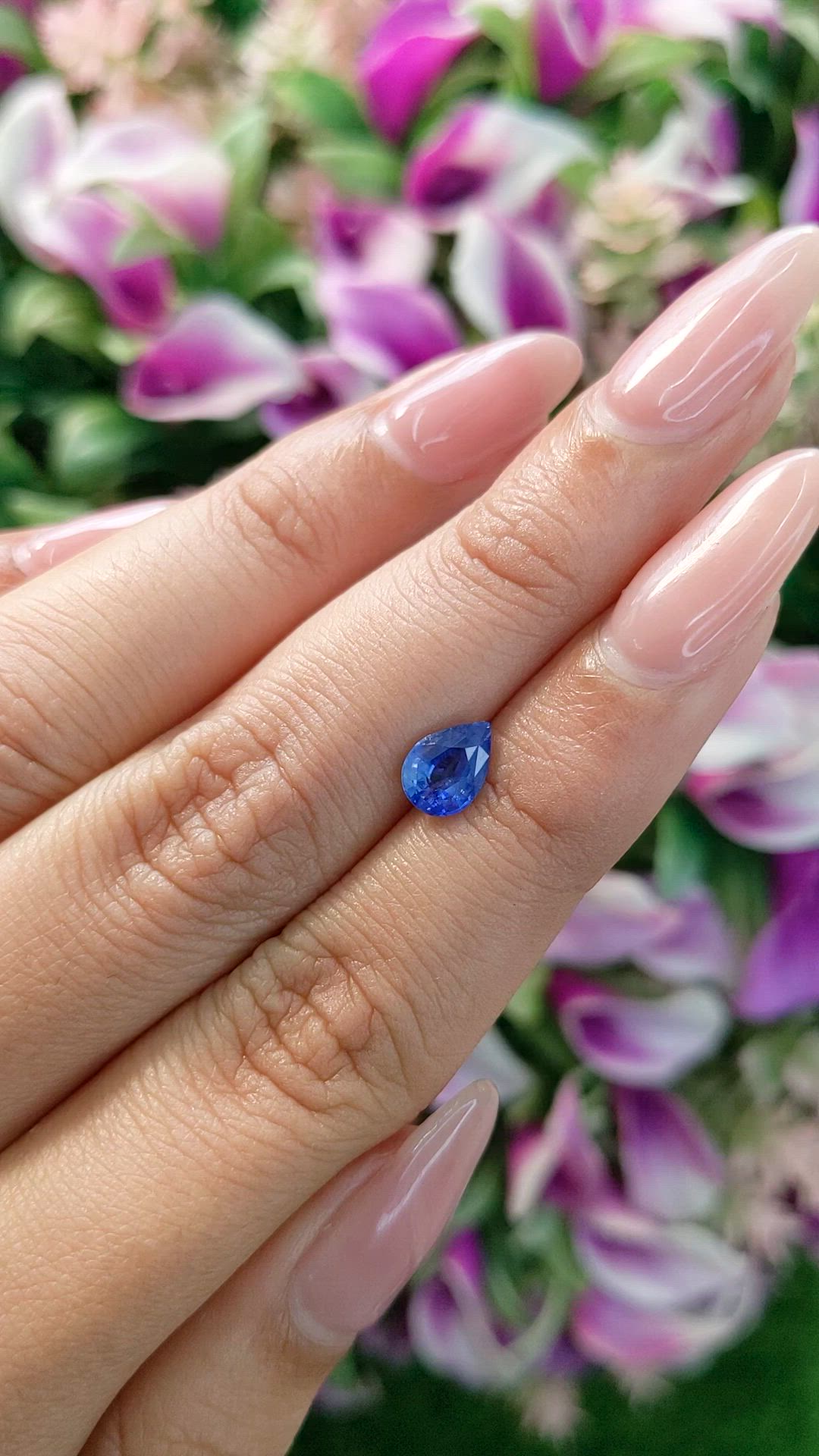 1.01 Ct. Blue Sapphire from Ceylon (Sri Lanka) Size Video
