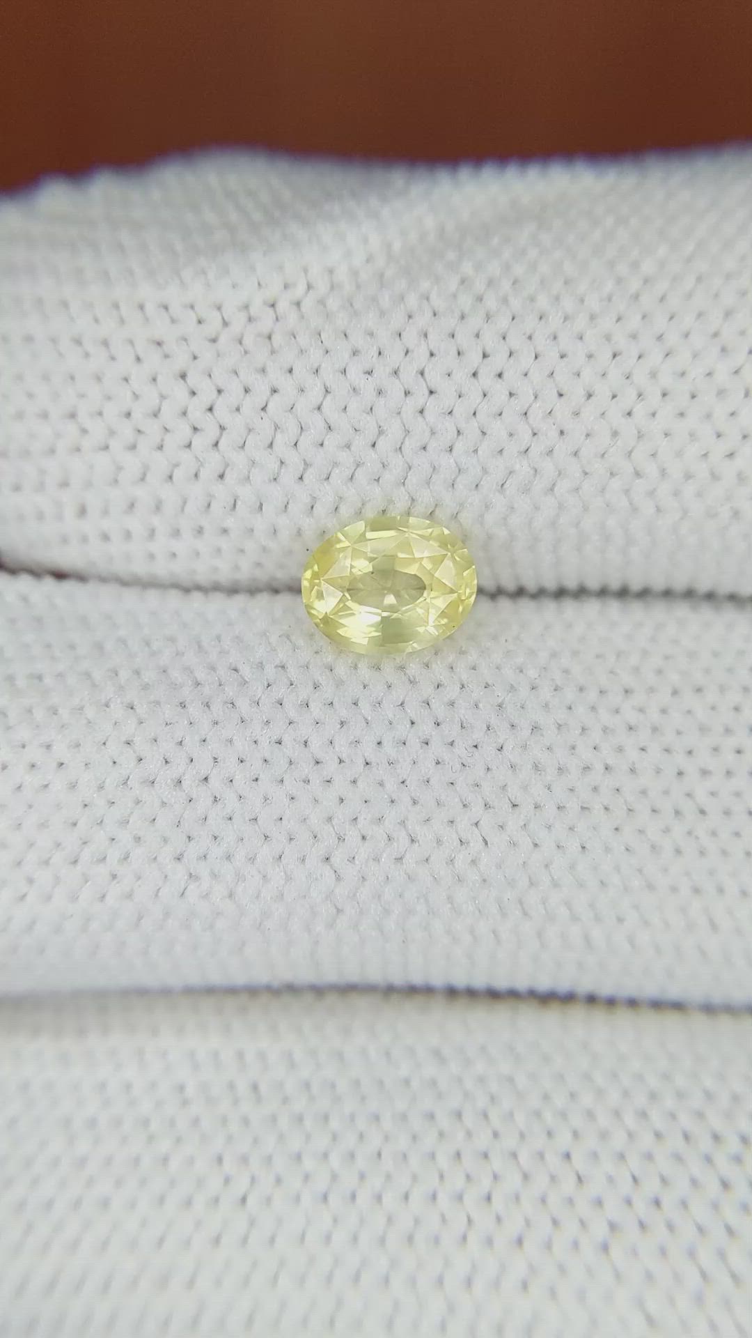 0.99 Ct. Yellow Sapphire from Ceylon (Sri Lanka) Size Video