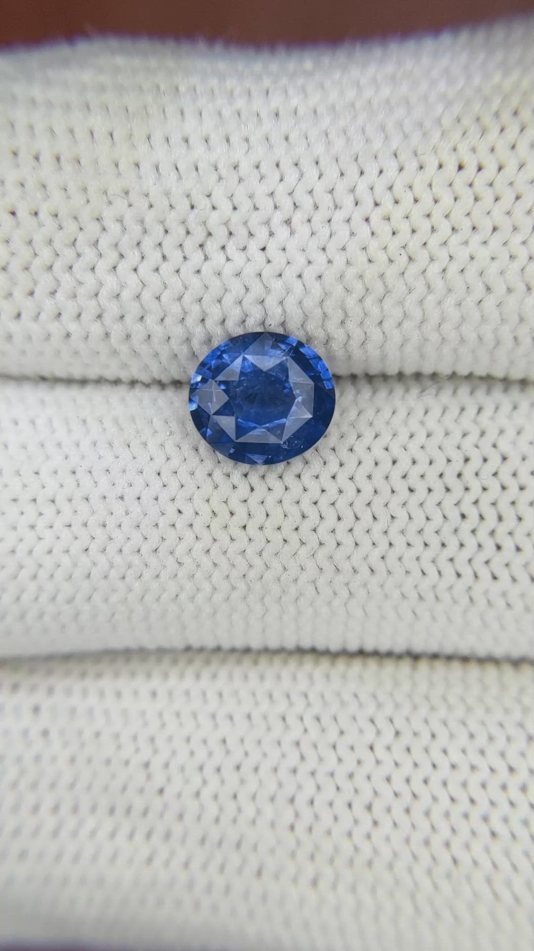 1.59 Ct. Blue Sapphire from Ceylon (Sri Lanka) Size Video