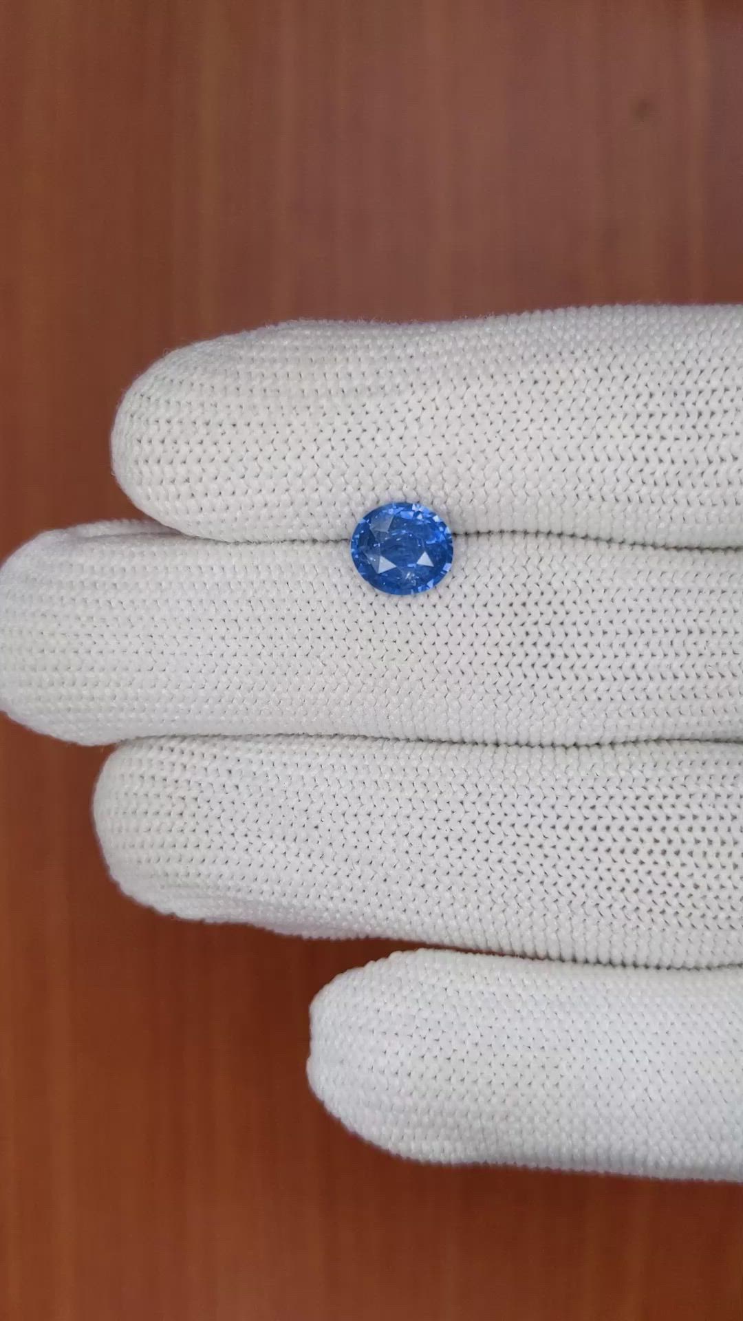 1.59 Ct. Blue Sapphire from Ceylon (Sri Lanka) Size Video
