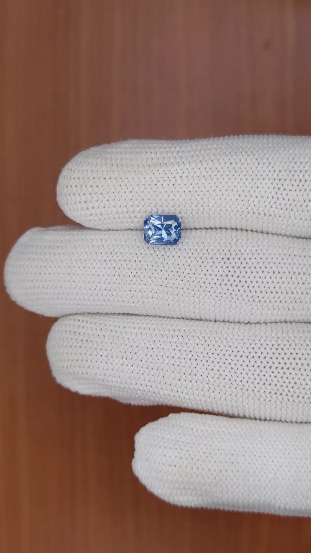 1.35 Ct. Blue Sapphire from Ceylon (Sri Lanka) Size Video