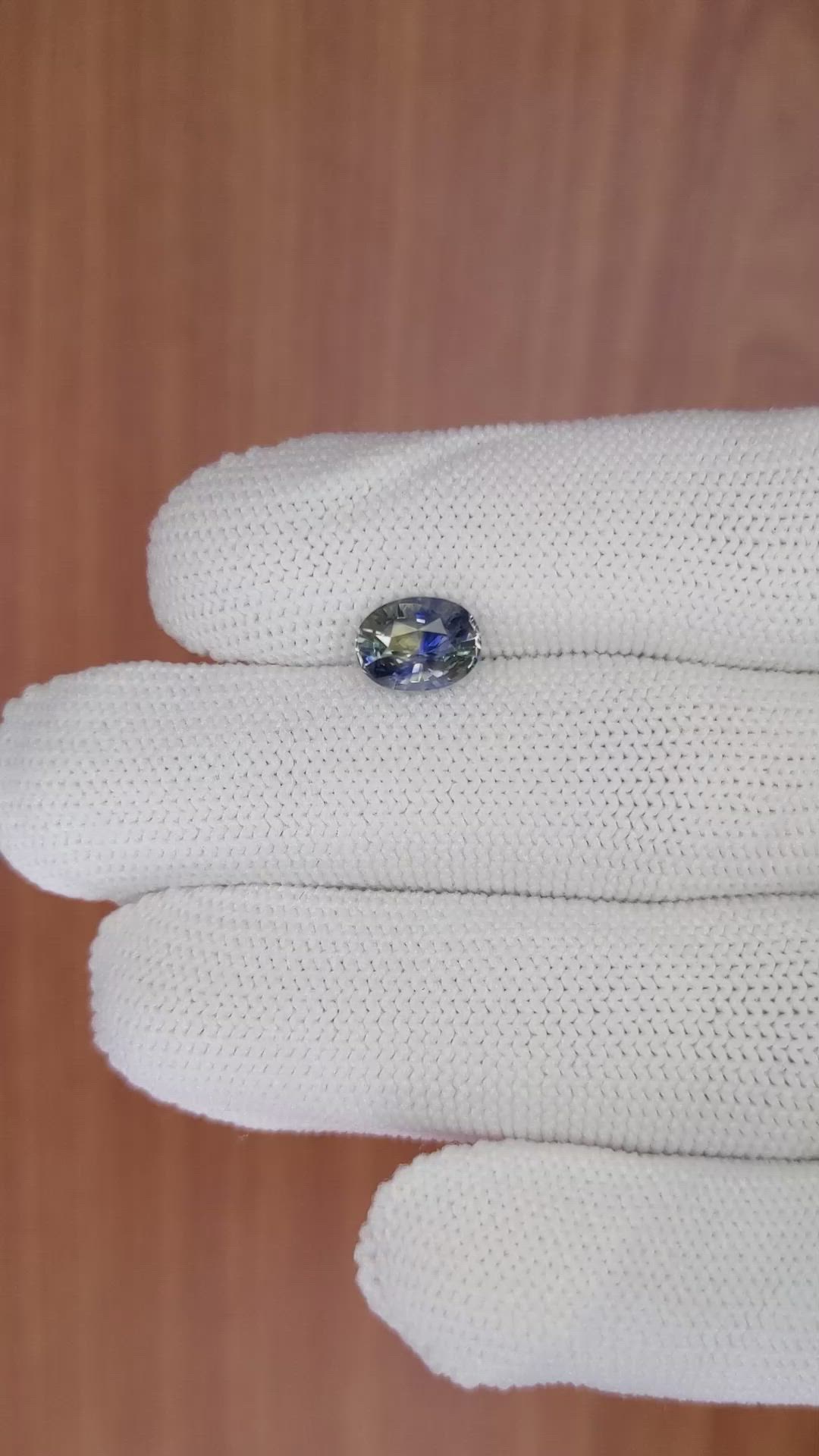 2.03 Ct. Bi Color Sapphire from Ceylon (Sri Lanka) Size Video
