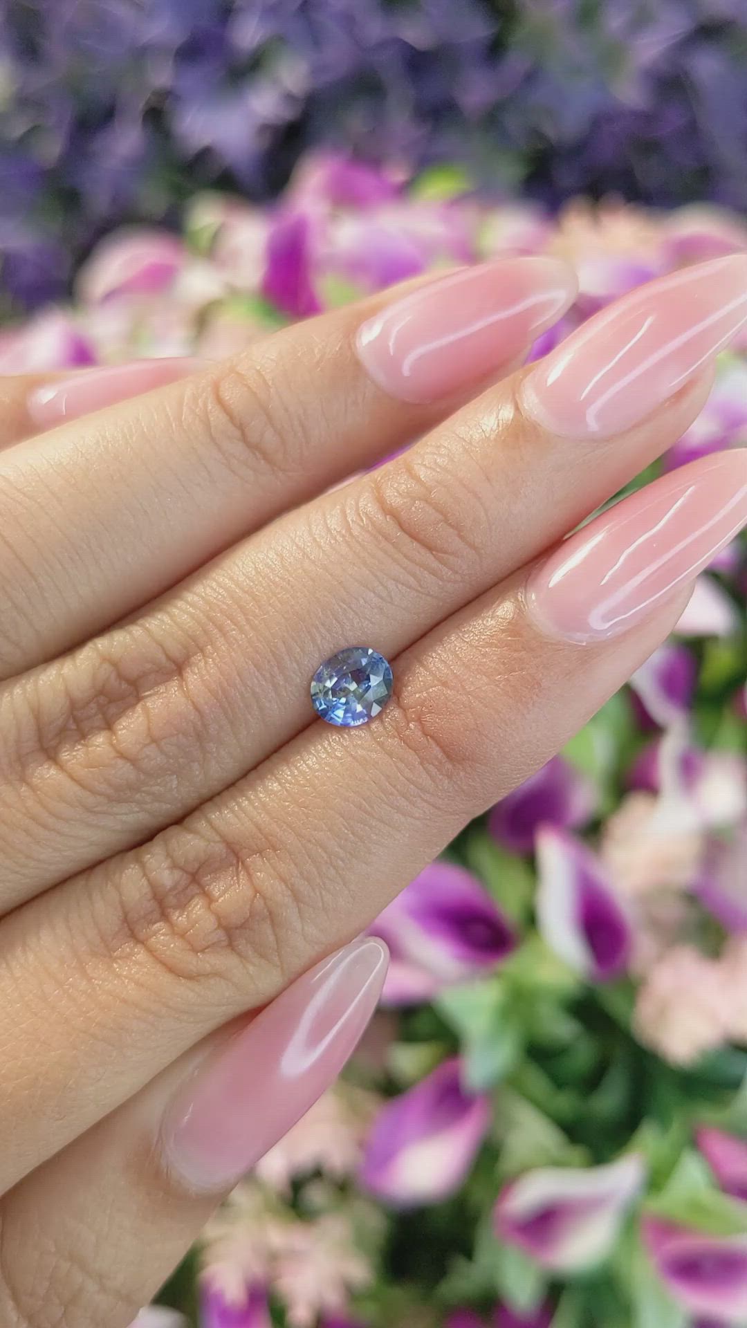 0.72 Ct. Bi Color Sapphire from Ceylon (Sri Lanka) Size Video