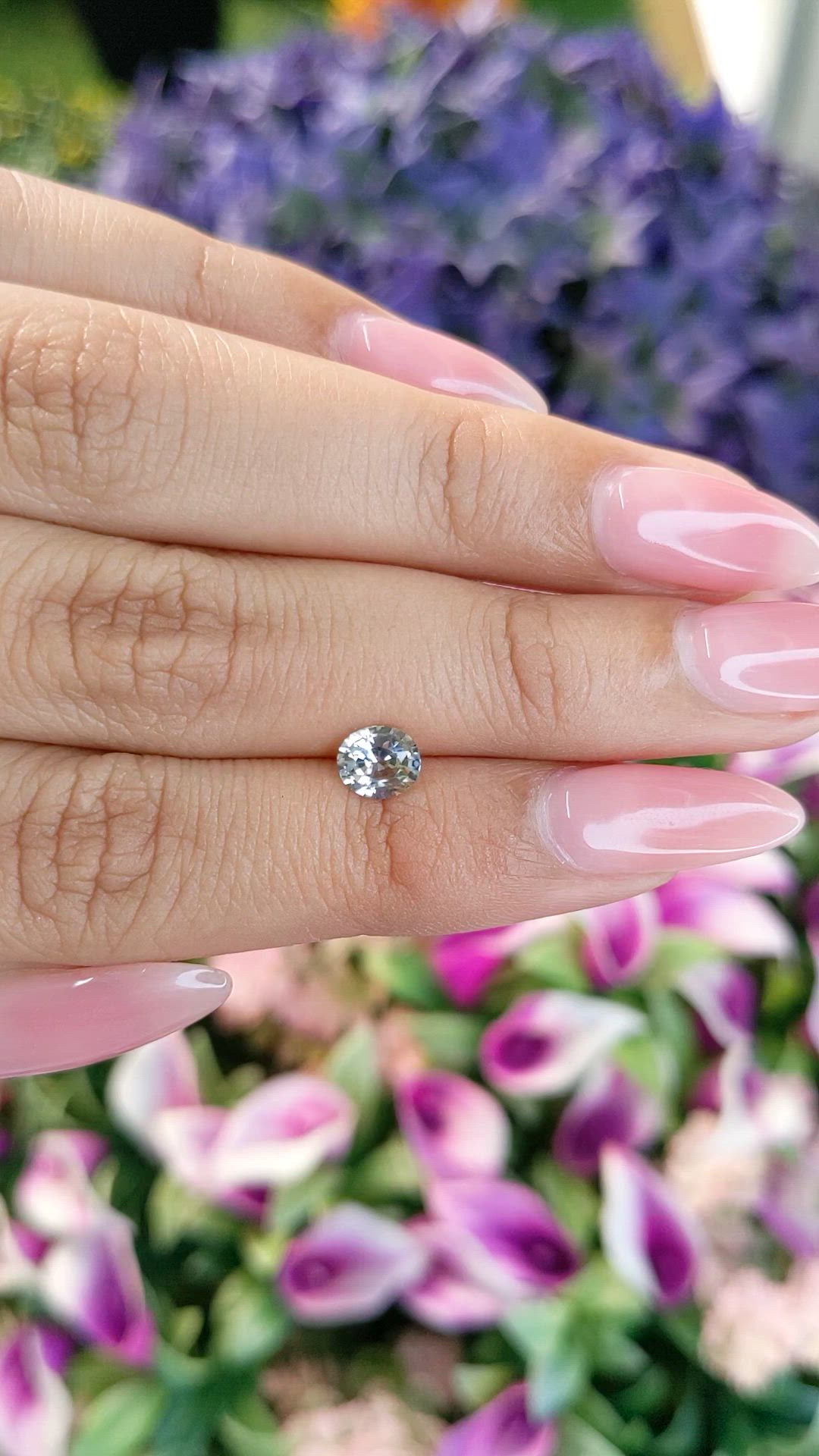 0.71 Ct. Bi Color Sapphire from Ceylon (Sri Lanka) Size Video