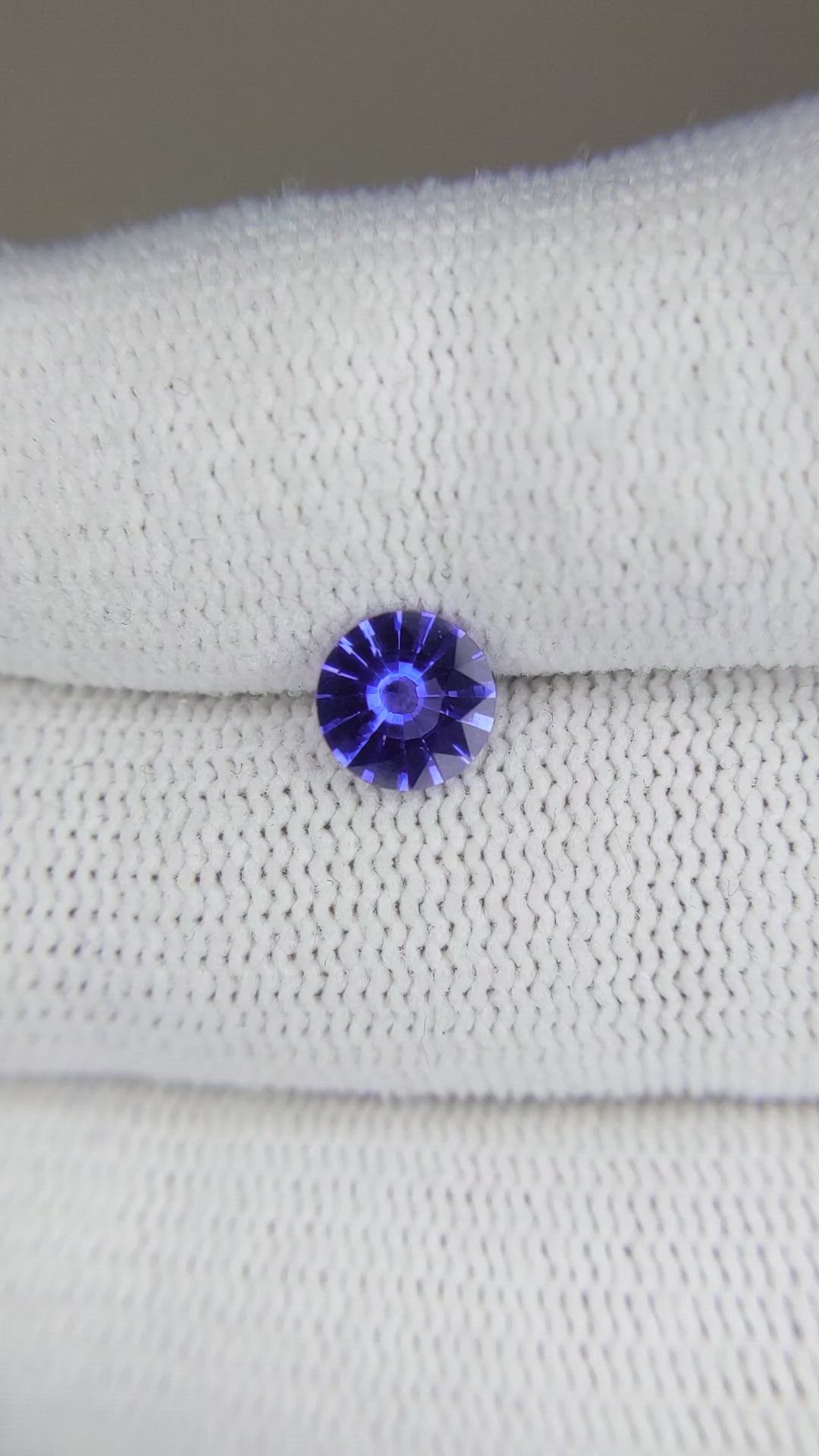 0.77 Ct. Blue Sapphire from Ceylon (Sri Lanka) Size Video
