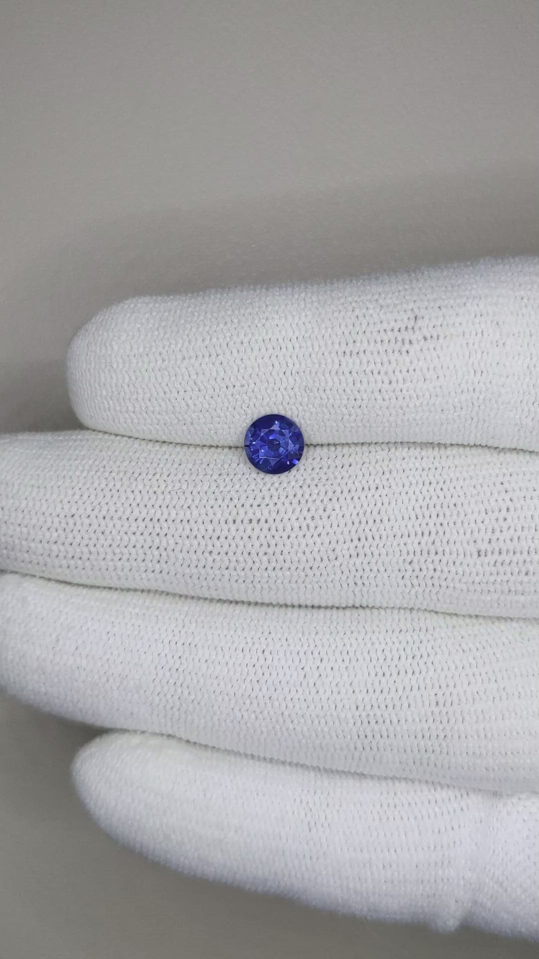 0.86 Ct. Blue Sapphire from Ceylon (Sri Lanka) Size Video