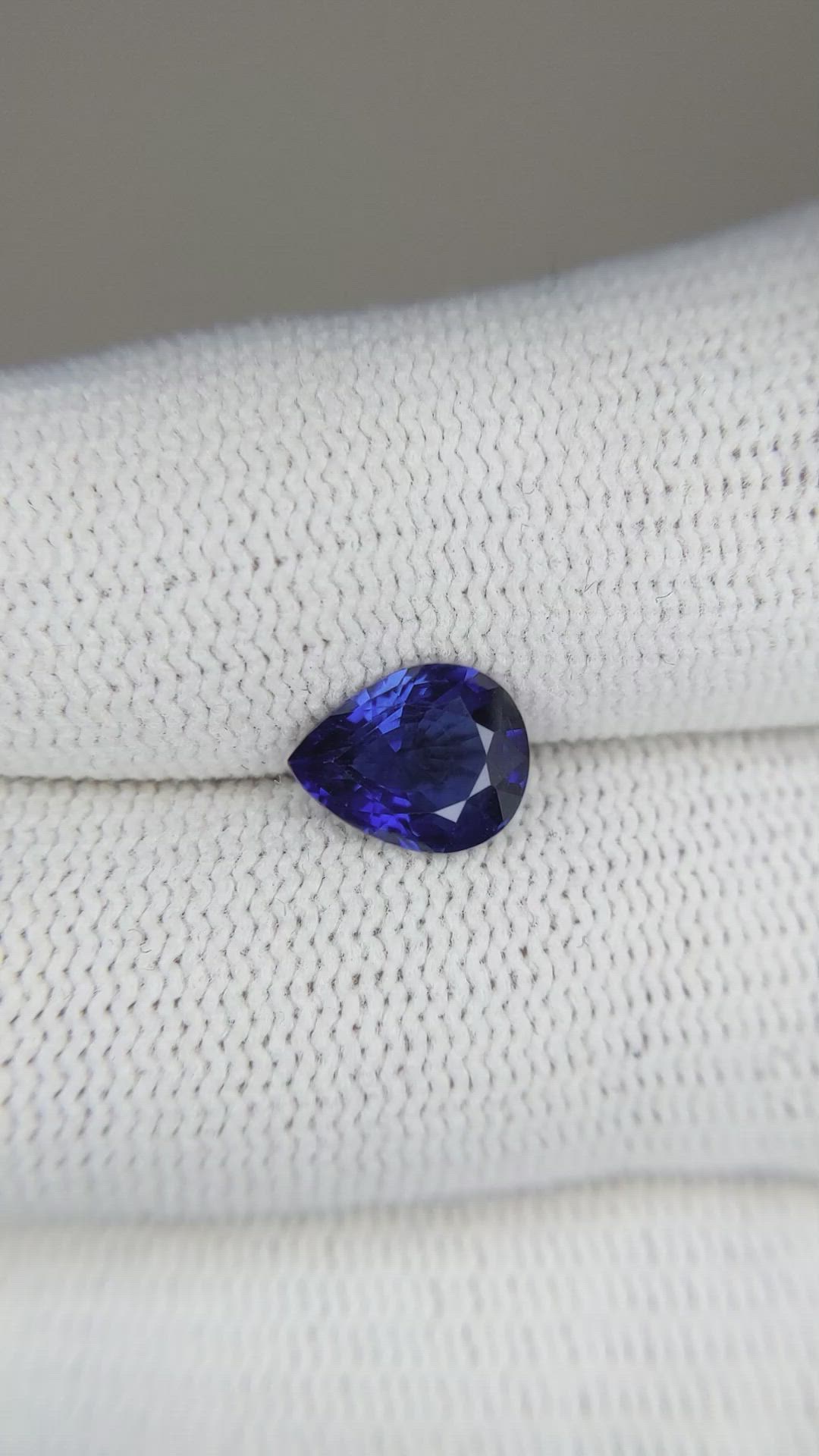 1.60 Ct. Blue Sapphire from Ceylon (Sri Lanka) Size Video