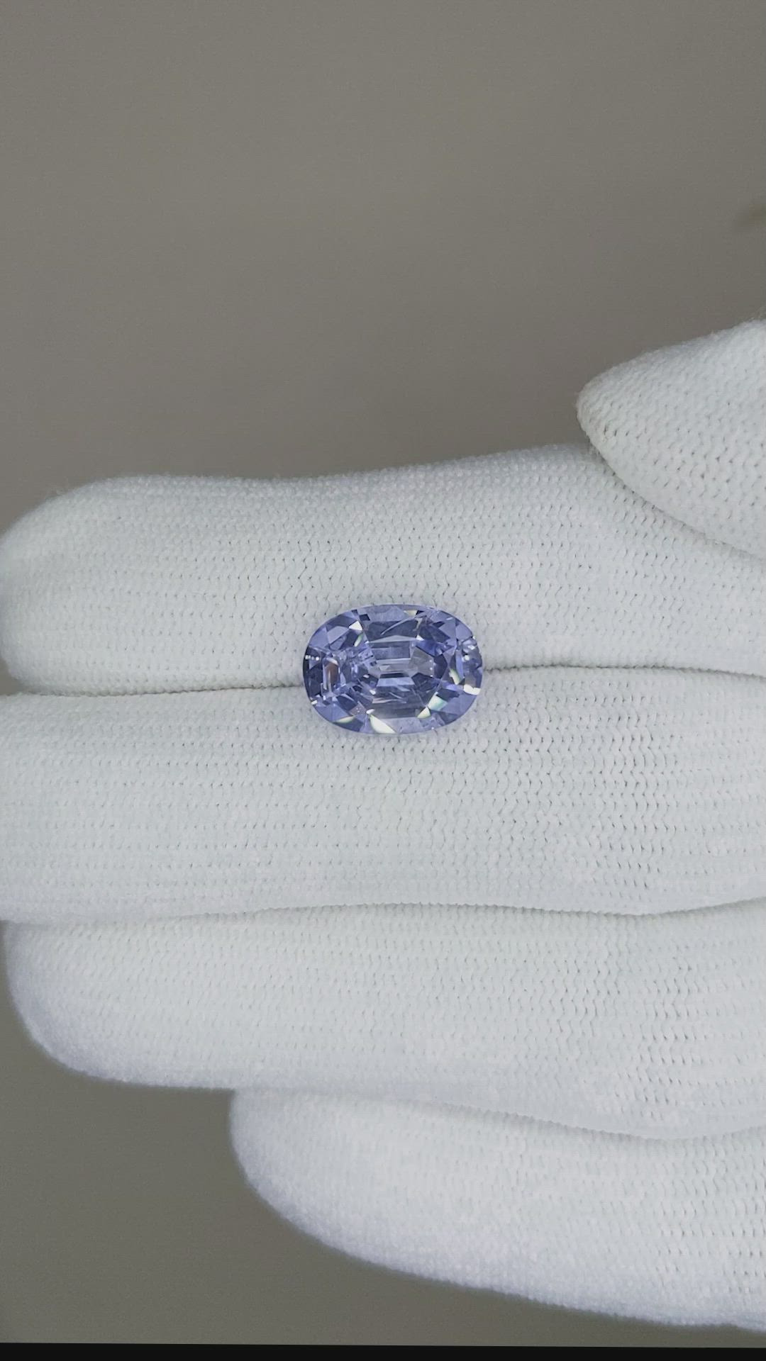4.20 Ct. Blue Sapphire from Ceylon (Sri Lanka) Size Video