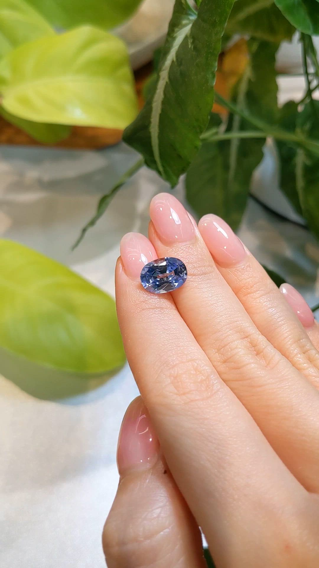 4.20 Ct. Blue Sapphire from Ceylon (Sri Lanka) Size Video