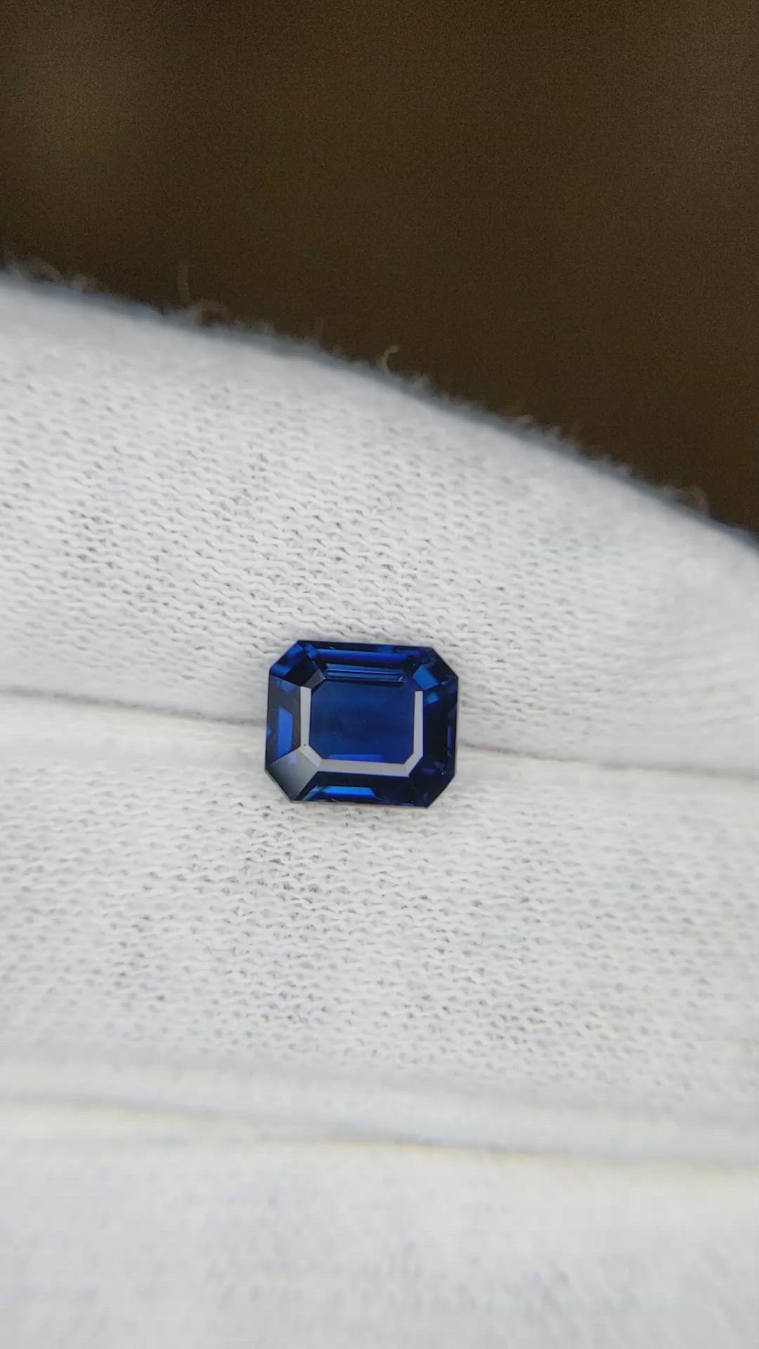 2.01 Ct. Blue Sapphire from Ceylon (Sri Lanka) Size Video