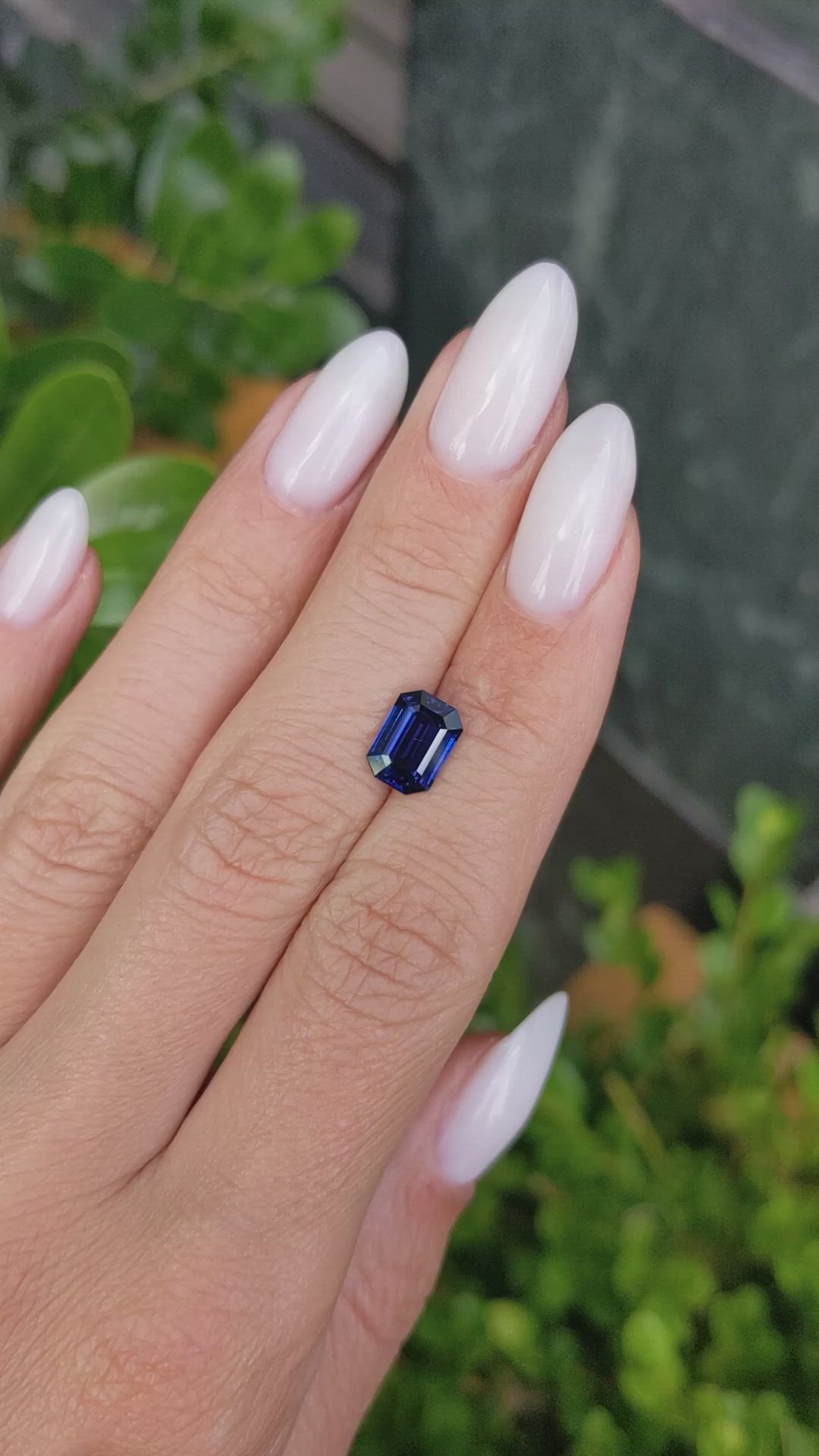 2.21 Ct. Blue Sapphire from Ceylon (Sri Lanka) Size Video