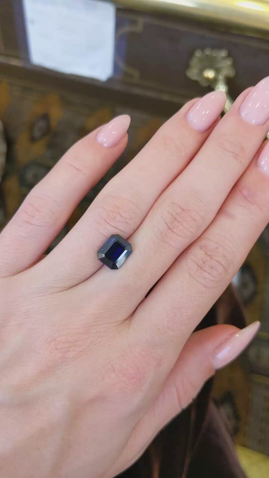 3.05 Ct. Blue Sapphire from Ceylon (Sri Lanka) Size Video