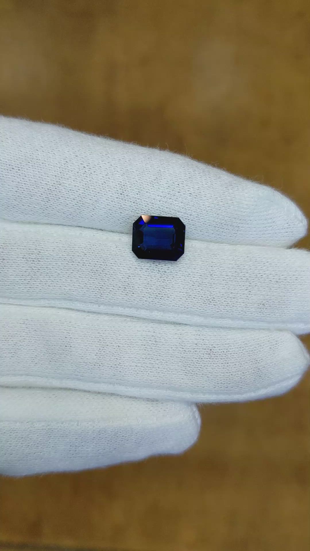 3.05 Ct. Blue Sapphire from Ceylon (Sri Lanka) Size Video