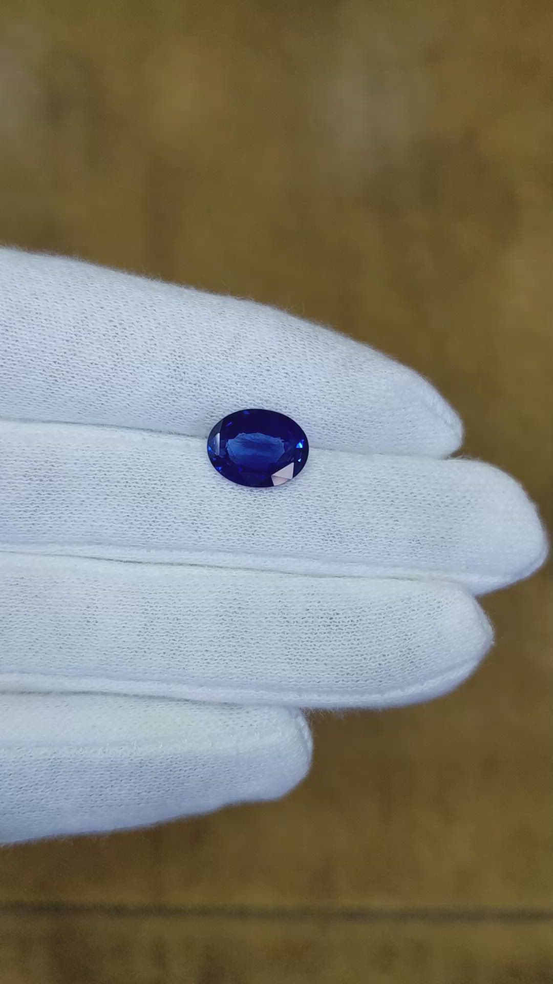 3.31 Ct. Blue Sapphire from Ceylon (Sri Lanka) Size Video