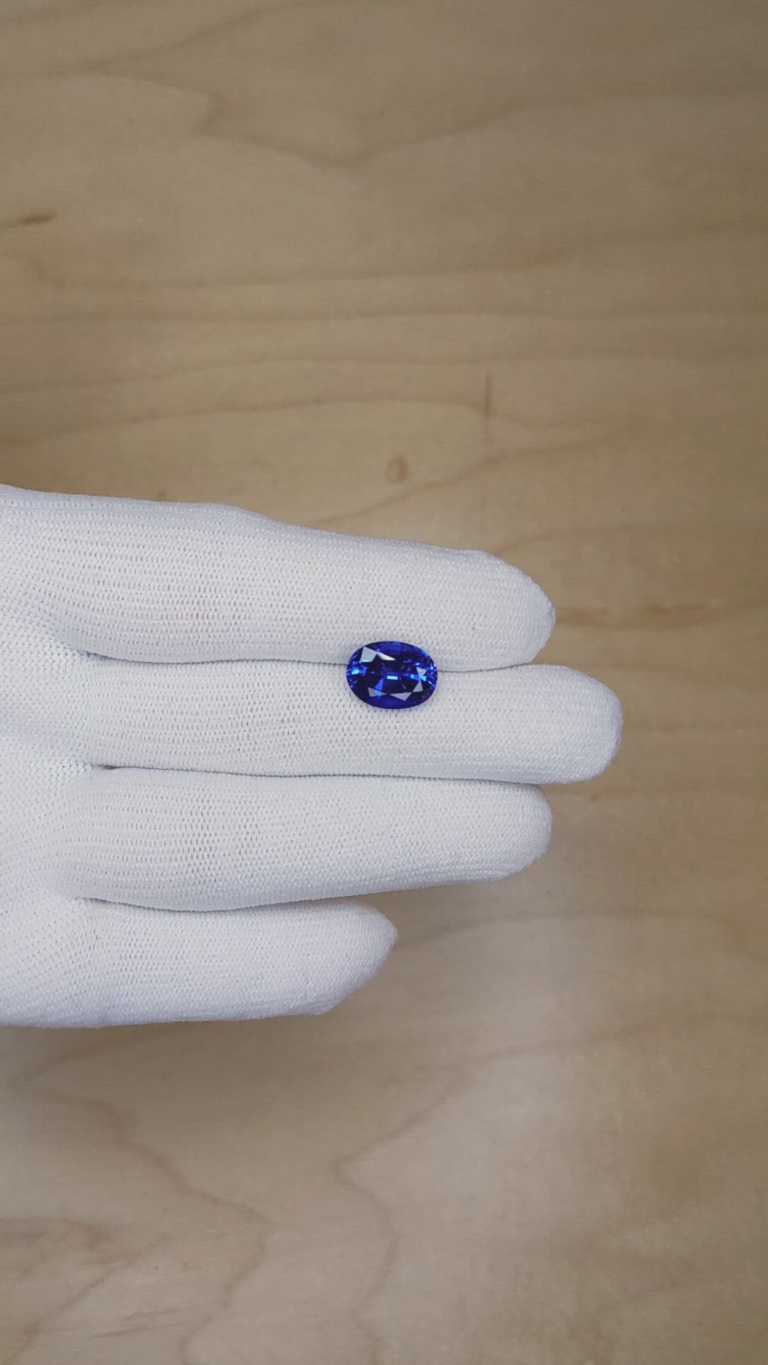 4.61 Ct. Color Change Sapphire from Ceylon (Sri Lanka) Size Video