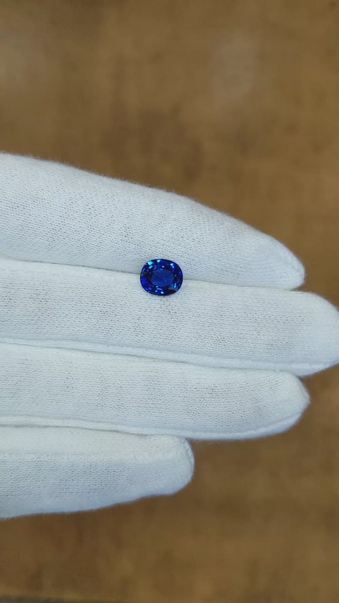 1.61 Ct. Blue Sapphire from Ceylon (Sri Lanka) Size Video