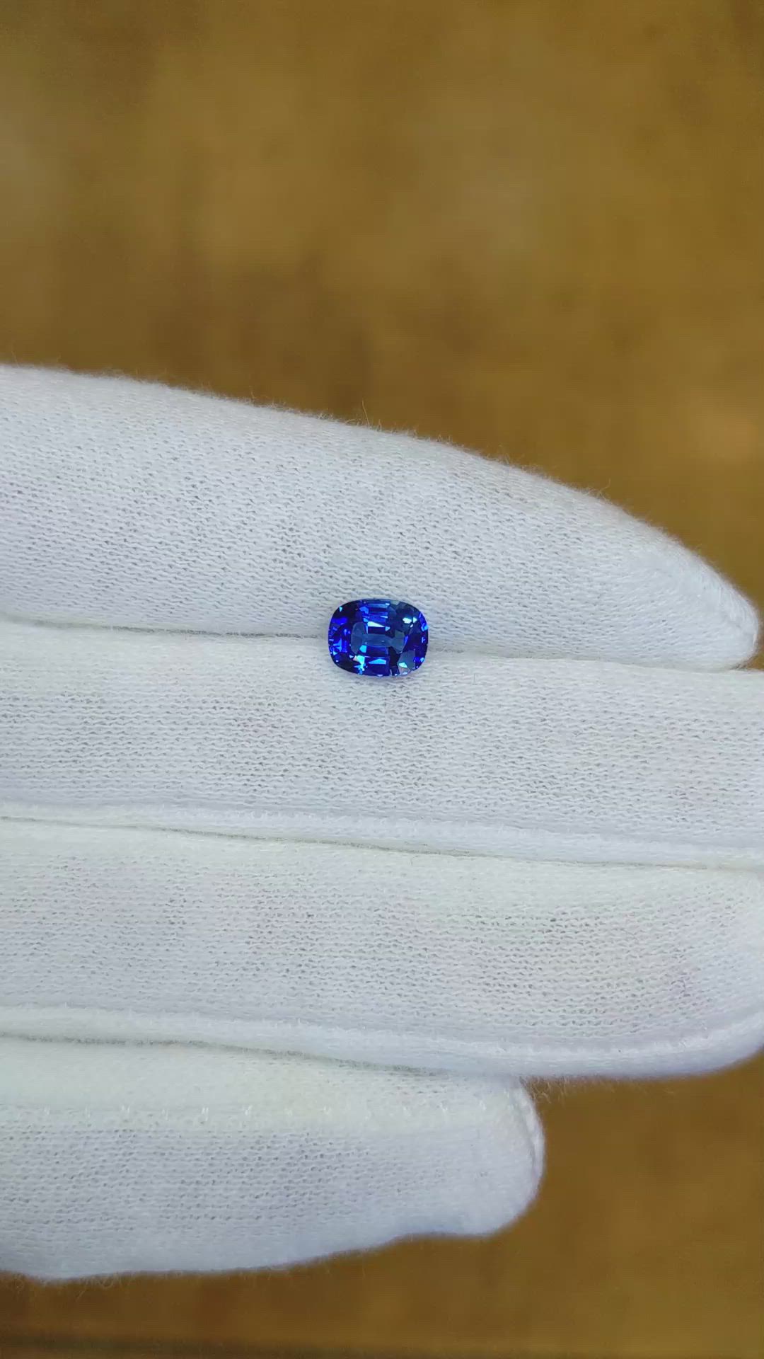 1.30 Ct. Blue Sapphire from Ceylon (Sri Lanka) Size Video