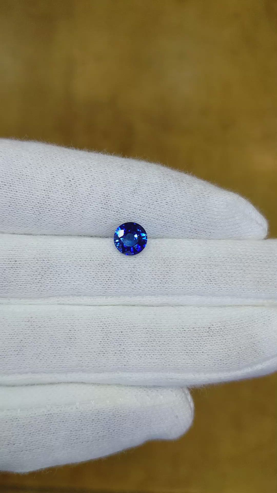 1.25 Ct. Blue Sapphire from Ceylon (Sri Lanka) Size Video