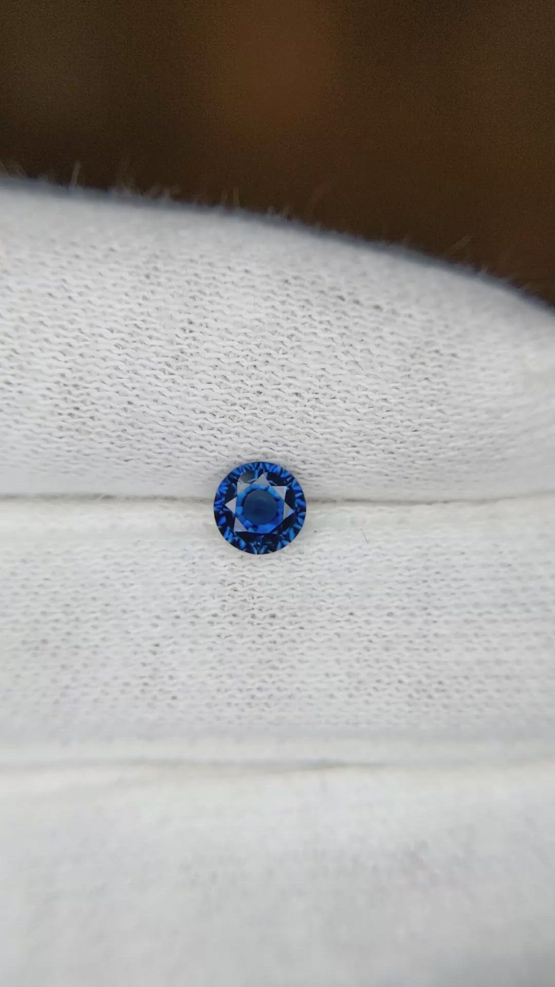 0.56 Ct. Blue Sapphire from Ceylon (Sri Lanka) Size Video