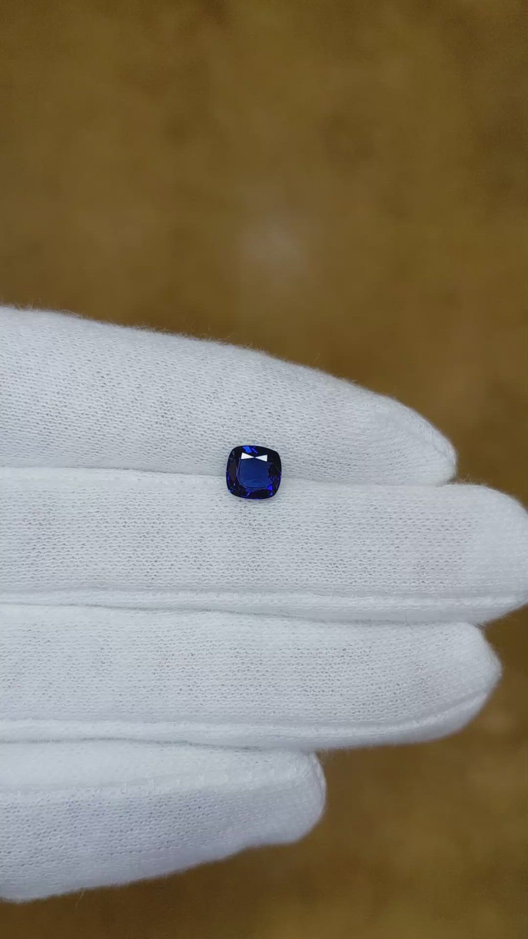 1.13 Ct. Blue Sapphire from Ceylon (Sri Lanka) Size Video