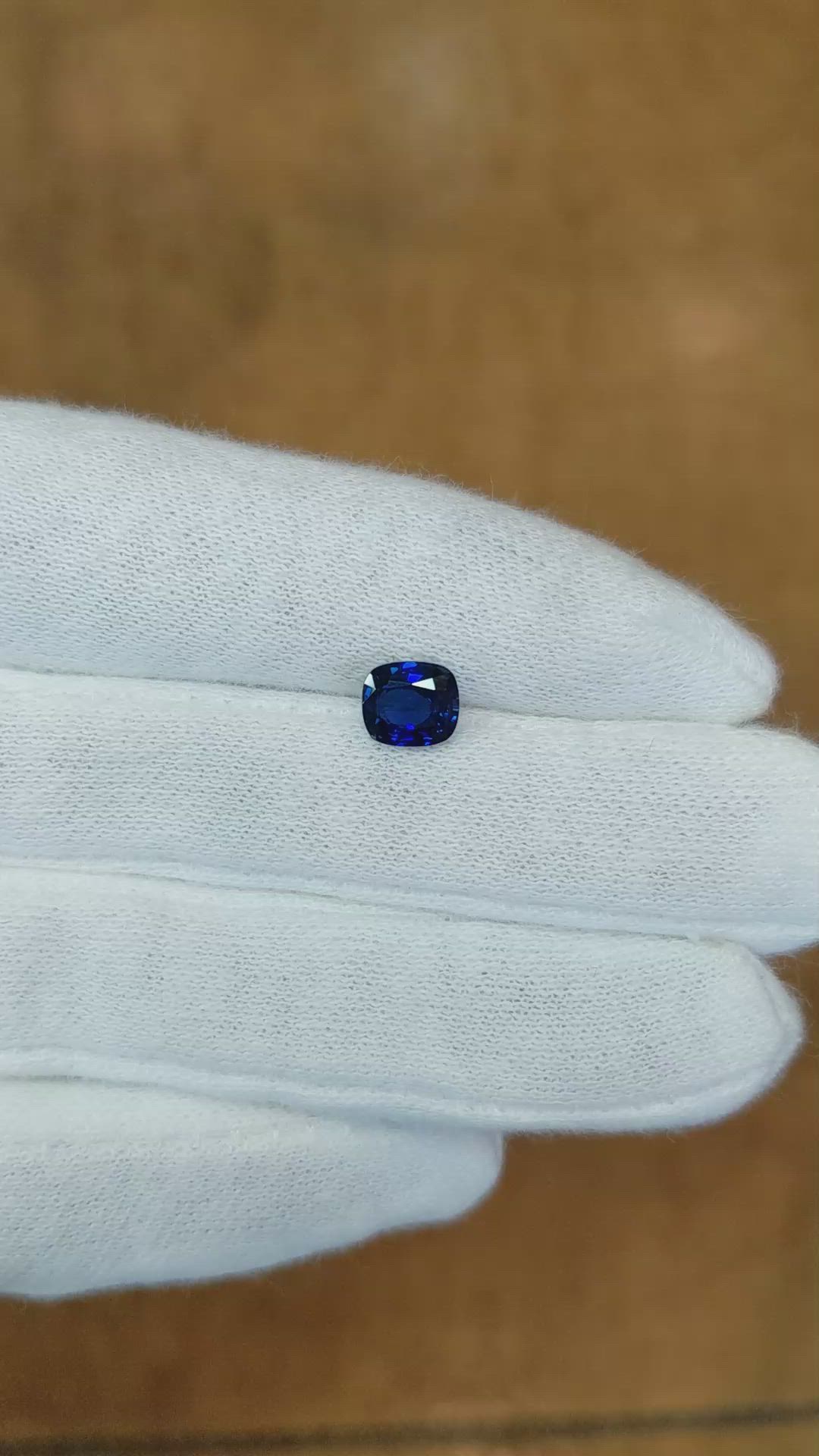 1.26 Ct. Blue Sapphire from Ceylon (Sri Lanka) Size Video