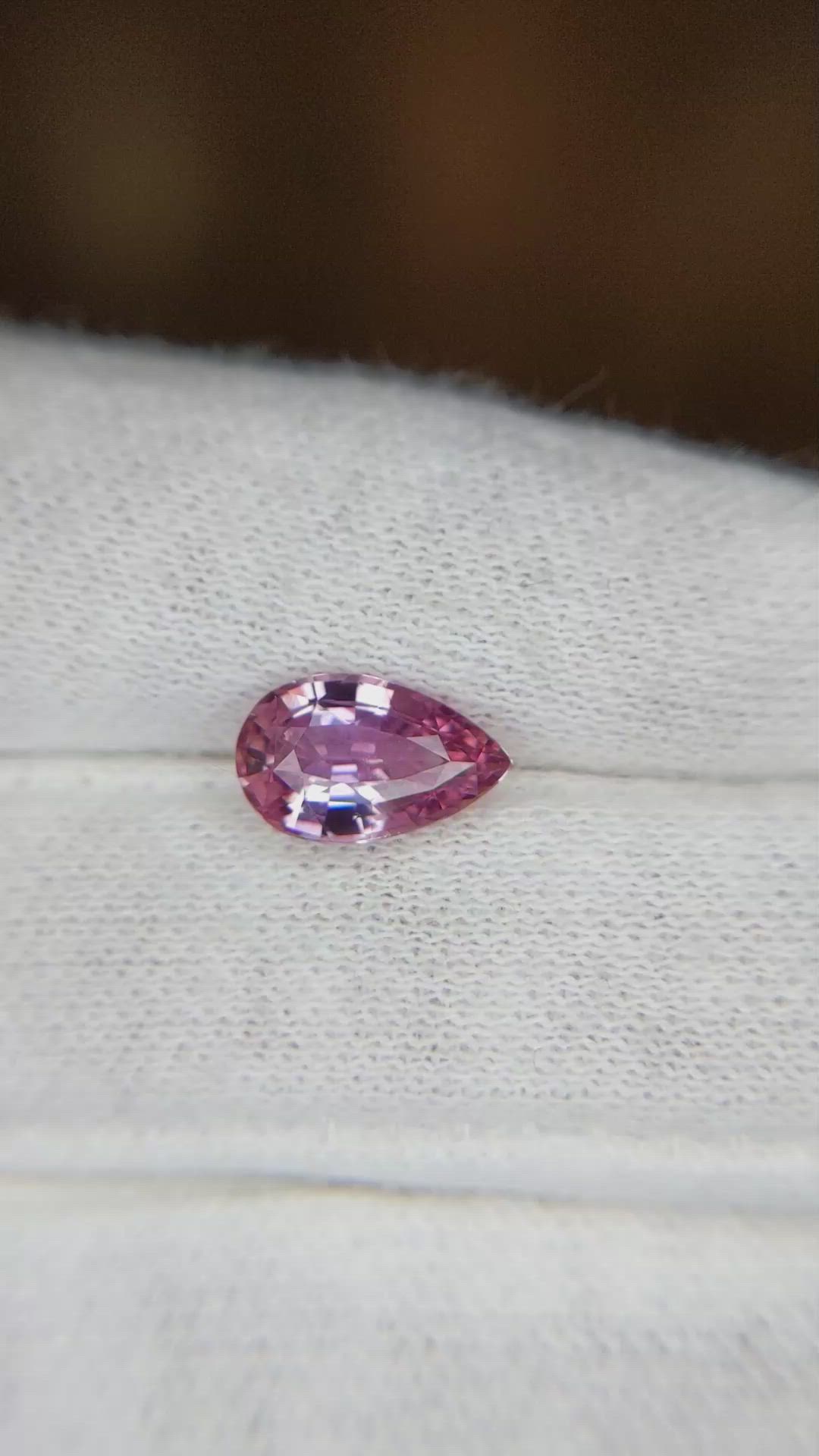 PINK SAPPHIRE 非売品ポスター5枚セット Extremely rare unheated vivid pink sapphire in cushion cut
