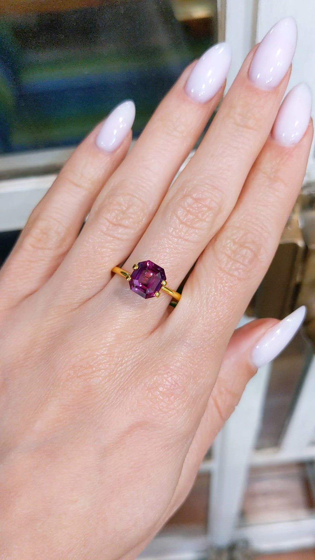 2.54 Ct. Pinkish Purple Sapphire from Ceylon (Sri Lanka) Size Video