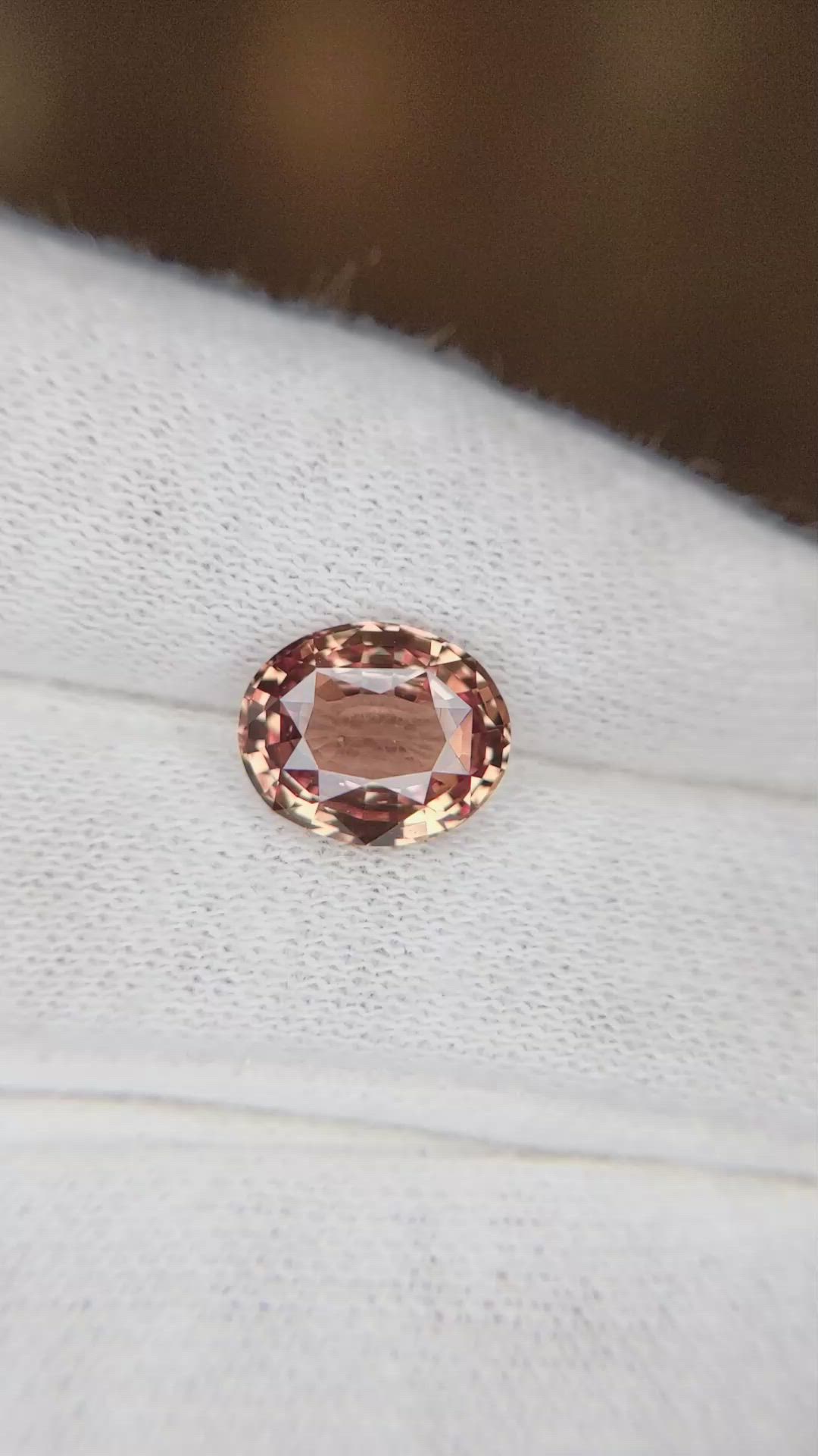 3.08 Ct. Orangish Brown Sapphire from Ceylon (Sri Lanka) Size Video