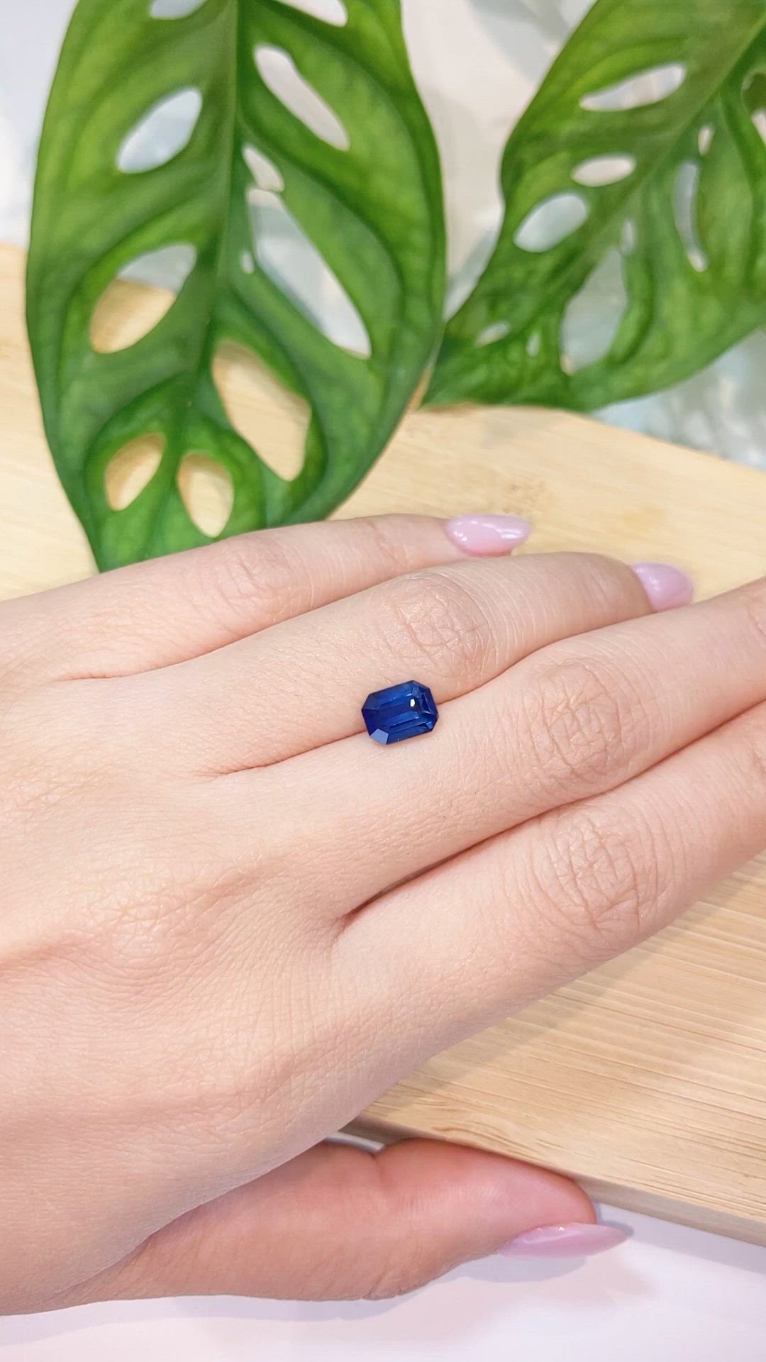 2.14 Ct. Blue Sapphire from Ceylon (Sri Lanka) Size Video