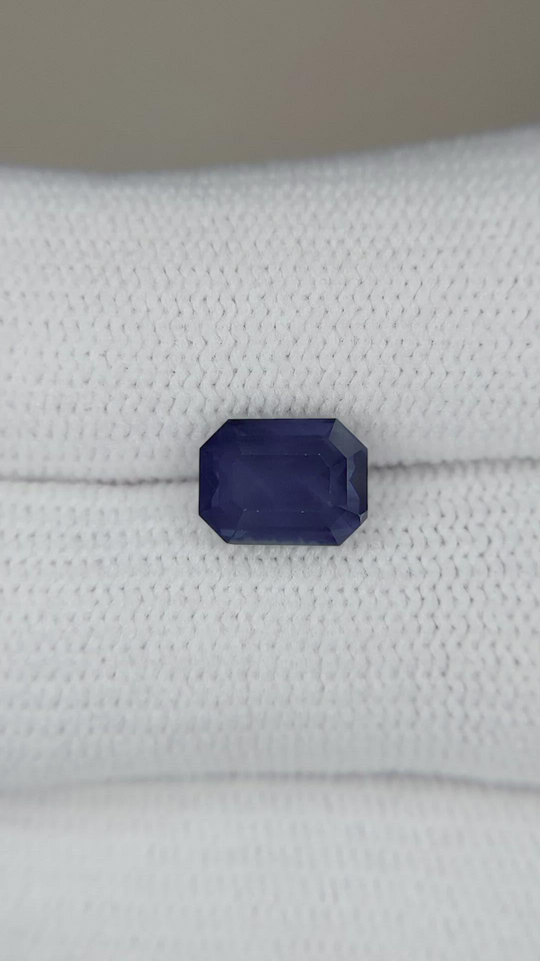 2.14 Ct. Blue Sapphire from Ceylon (Sri Lanka) Size Video