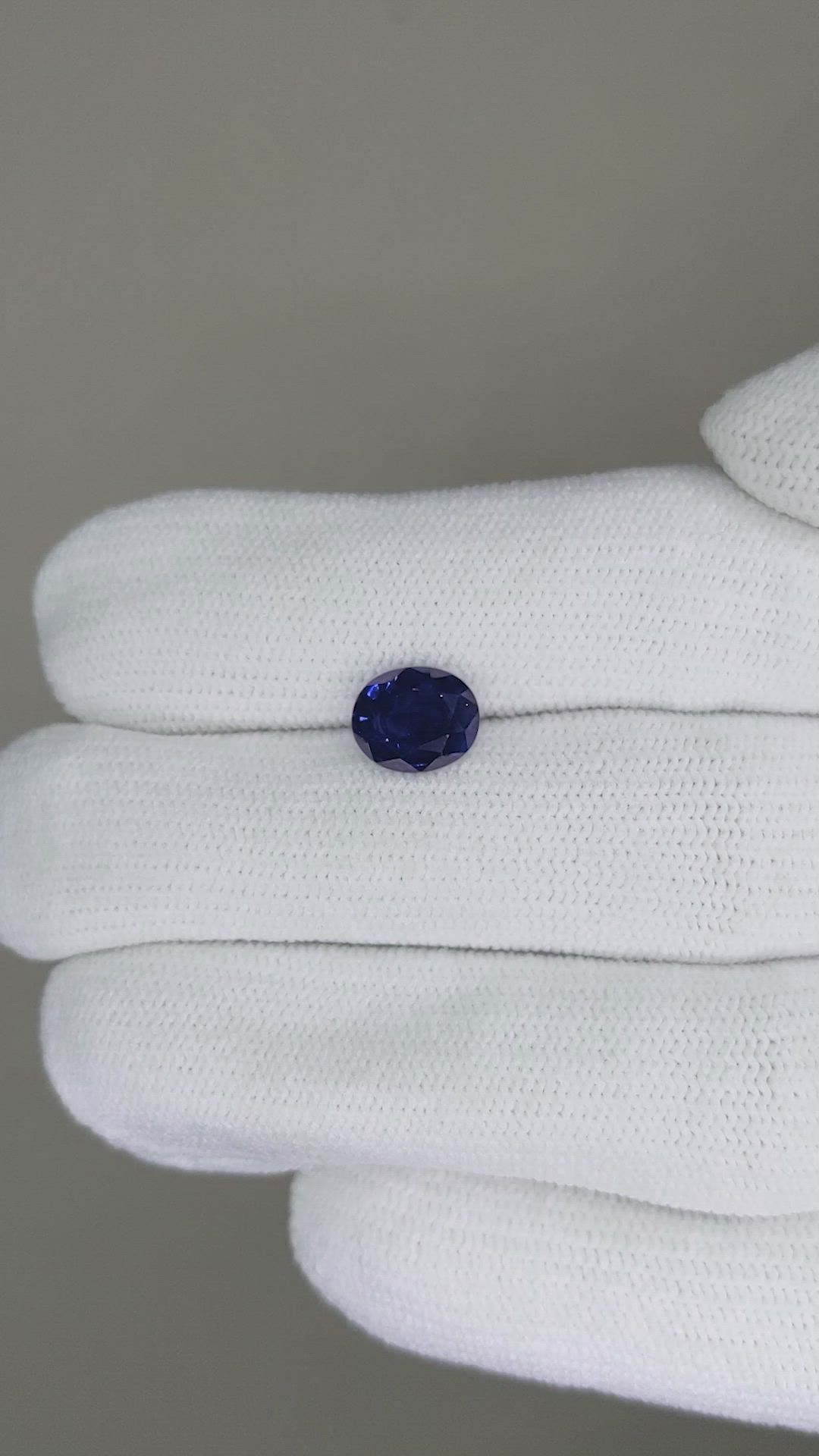 1.77 Ct. Blue Sapphire from Ceylon (Sri Lanka) Size Video