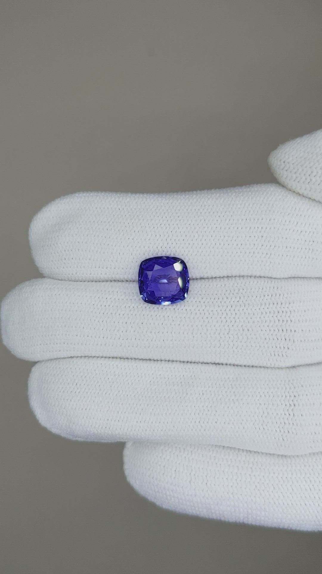 2.32 Ct. Blue Sapphire from Ceylon (Sri Lanka) Size Video