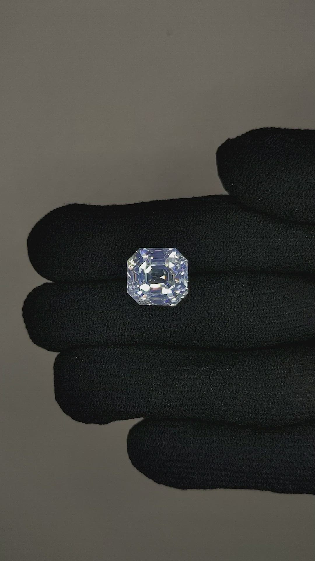 11.75 Ct. White Sapphire from Ceylon (Sri Lanka) Size Video