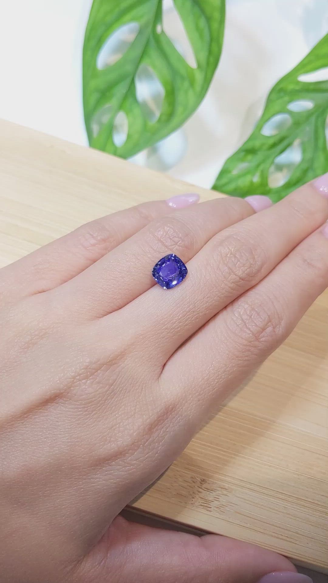 2.74 Ct. Blue Sapphire from Ceylon (Sri Lanka) Size Video