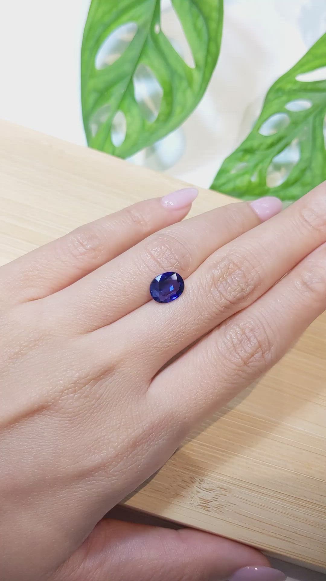 2.34 Ct. Blue Sapphire from Ceylon (Sri Lanka) Size Video