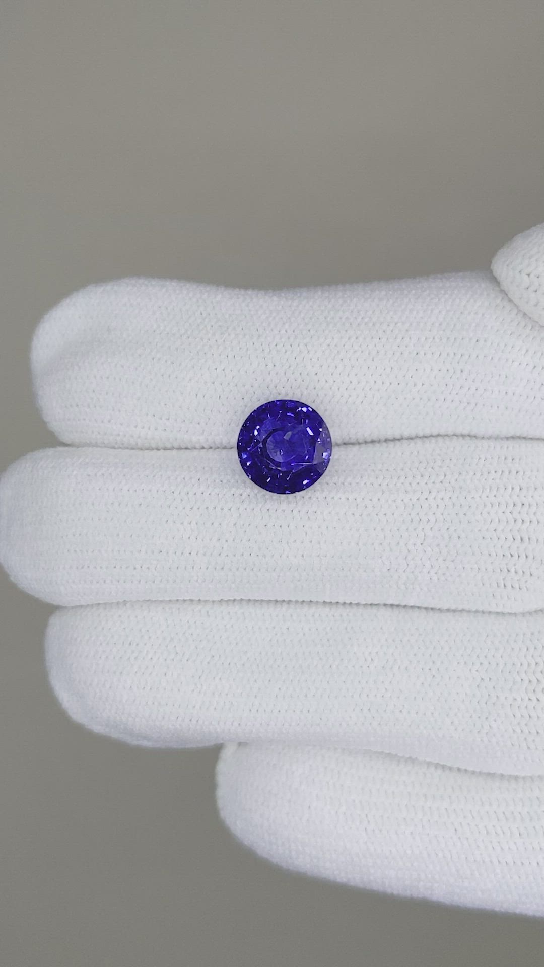 3.54 Ct. Blue Sapphire from Ceylon (Sri Lanka) Size Video
