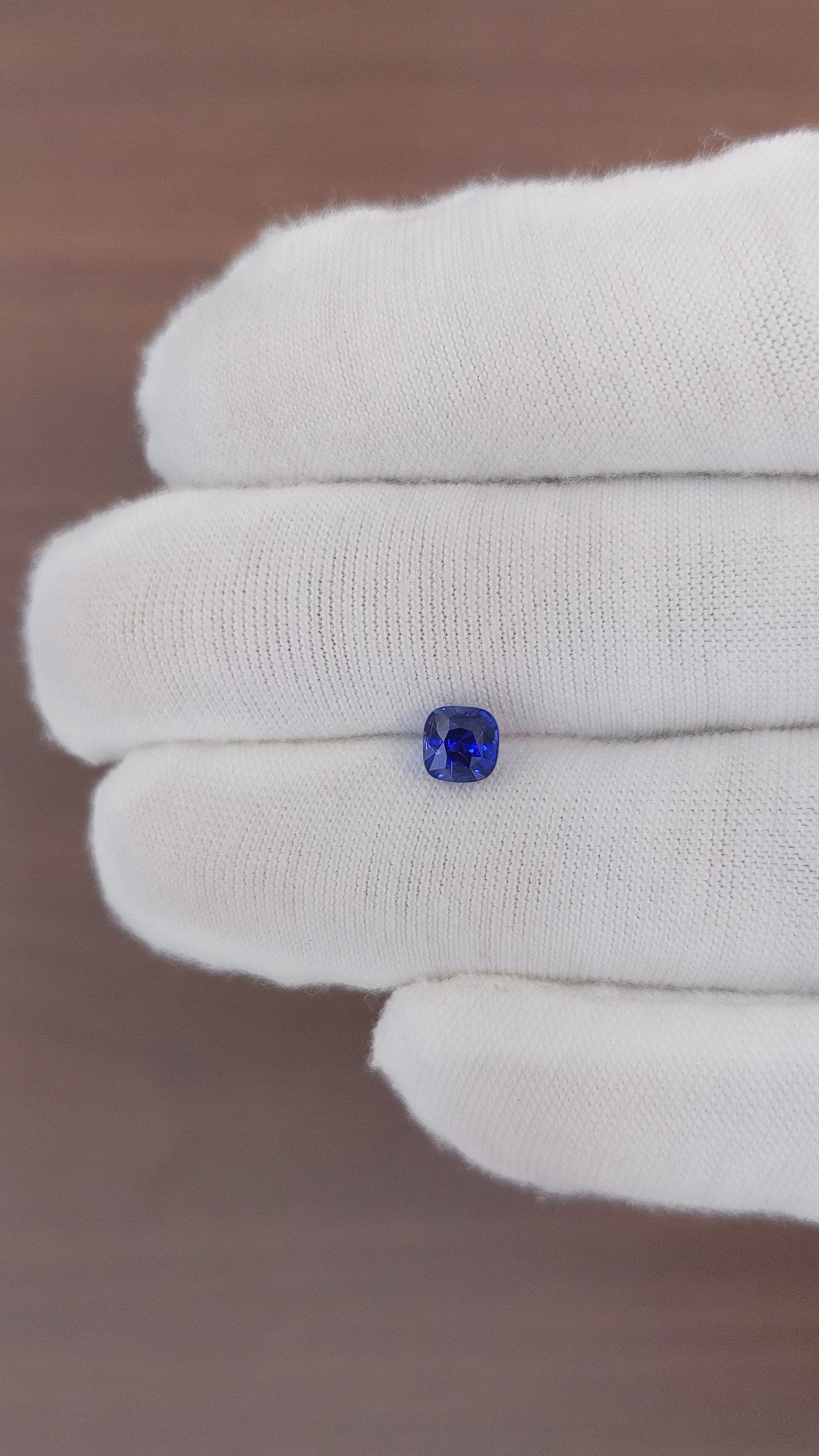 1.09 Ct. Blue Sapphire from Ceylon (Sri Lanka) Size Video