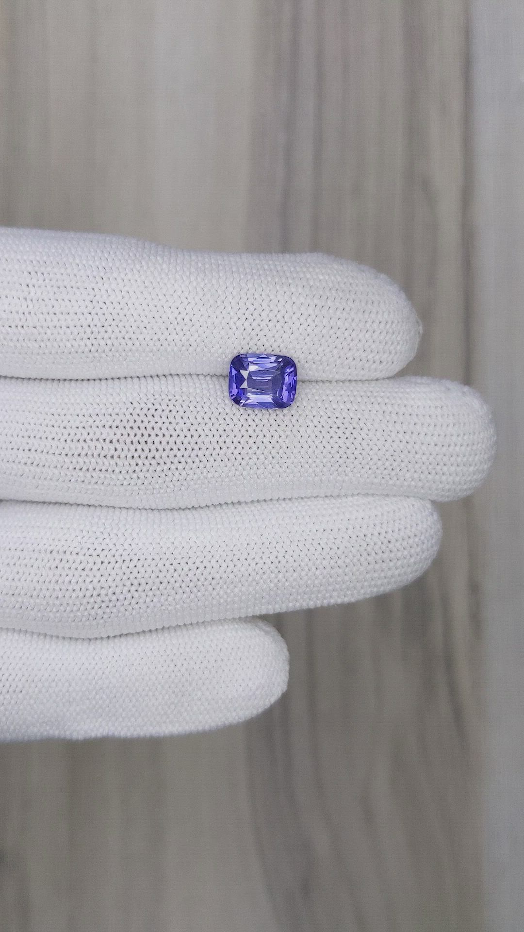 2.53 Ct. Color Change Sapphire from Ceylon (Sri Lanka) Size Video