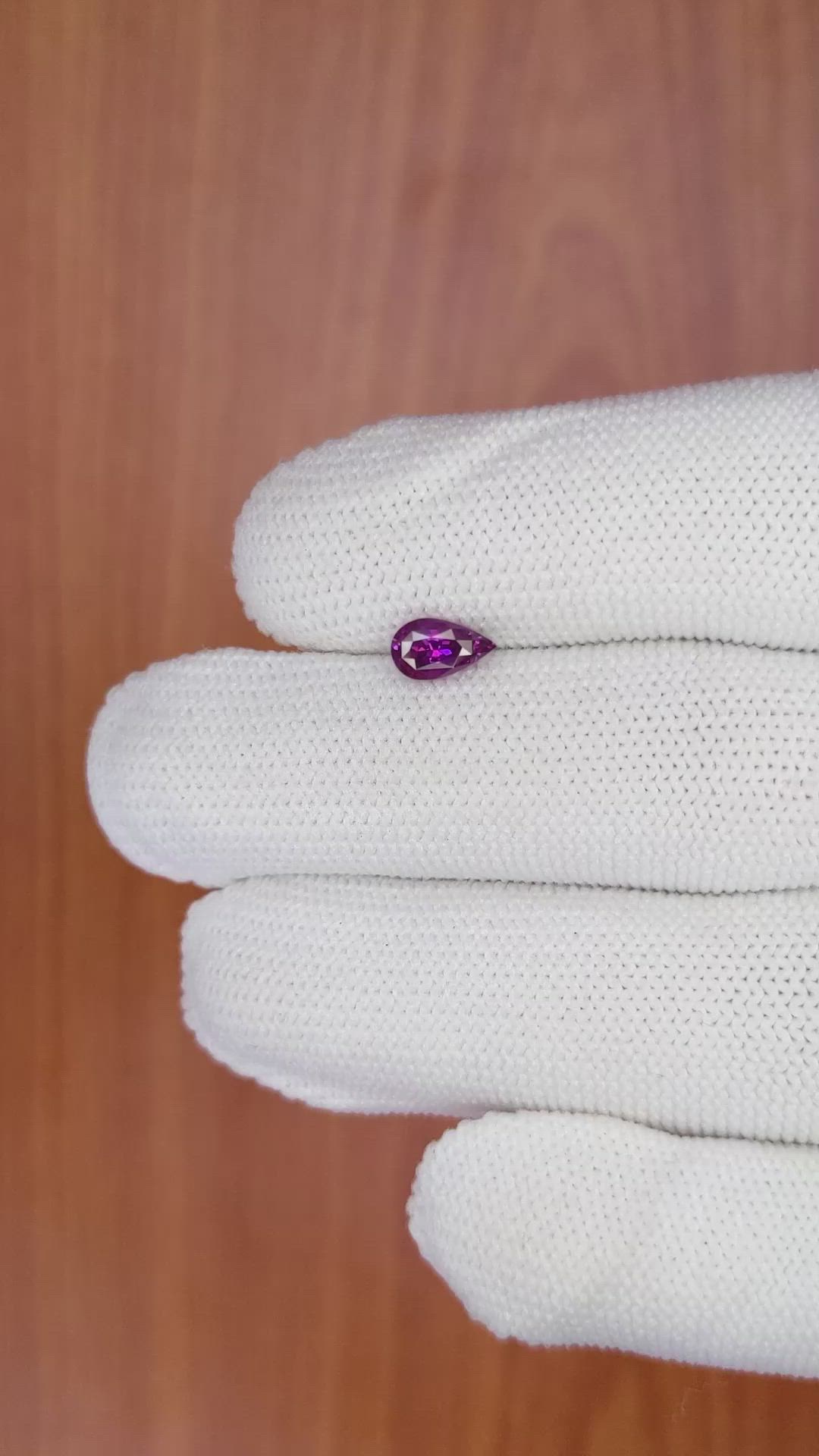 0.79 Ct. Pinkish Purple Sapphire from Ceylon (Sri Lanka) Size Video